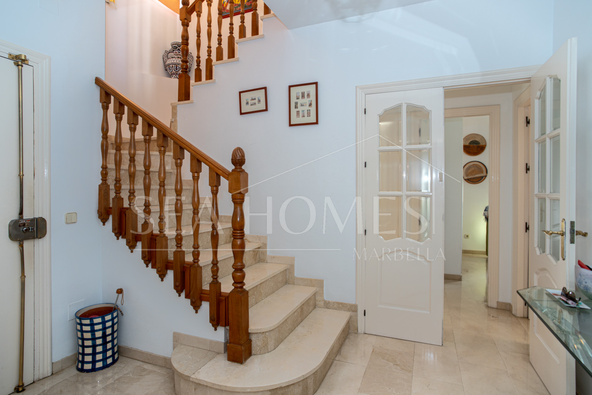 Spacious south facing six-bedroom villa in Marbella, with sea views