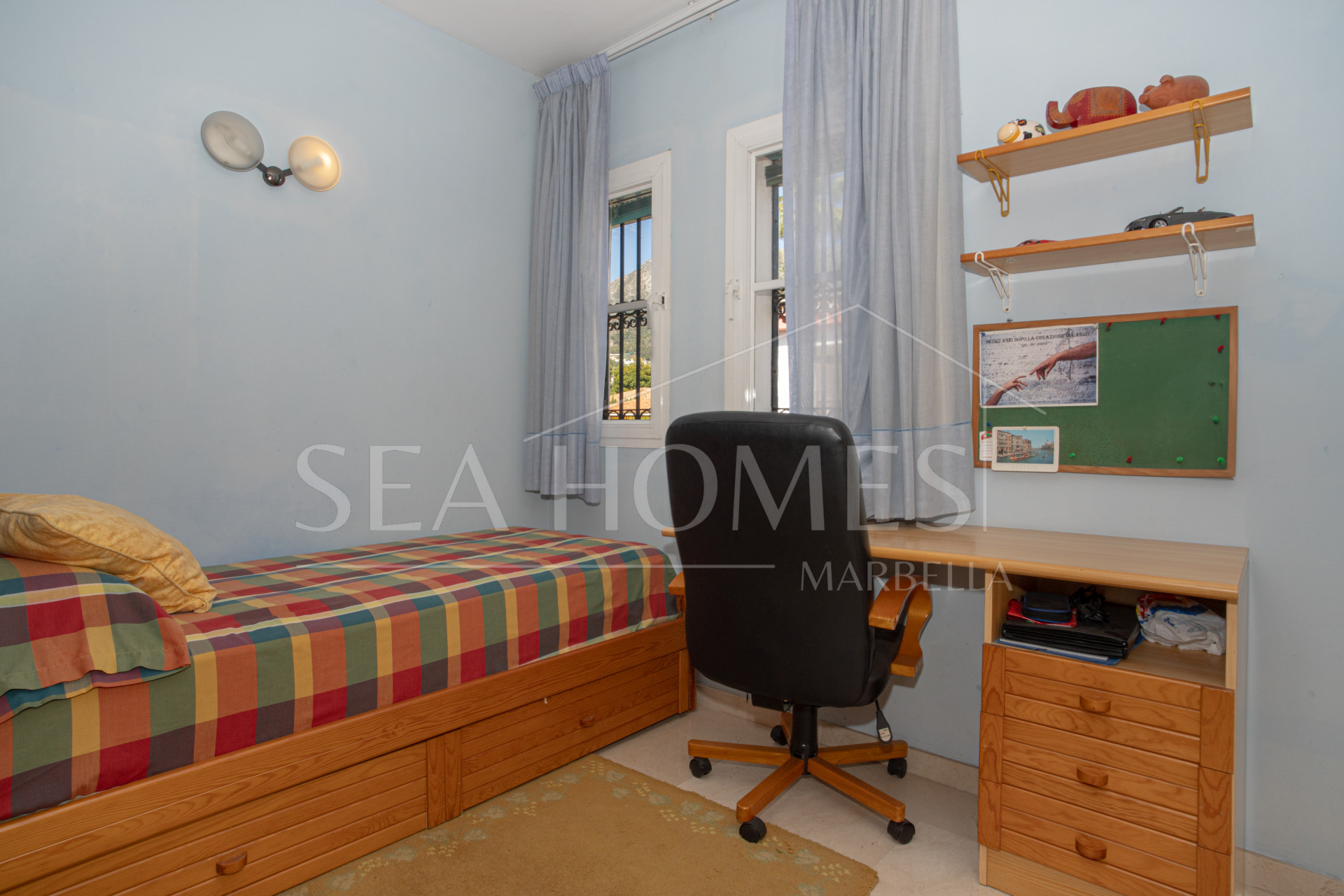 Spacious south facing six-bedroom villa in Marbella, with sea views