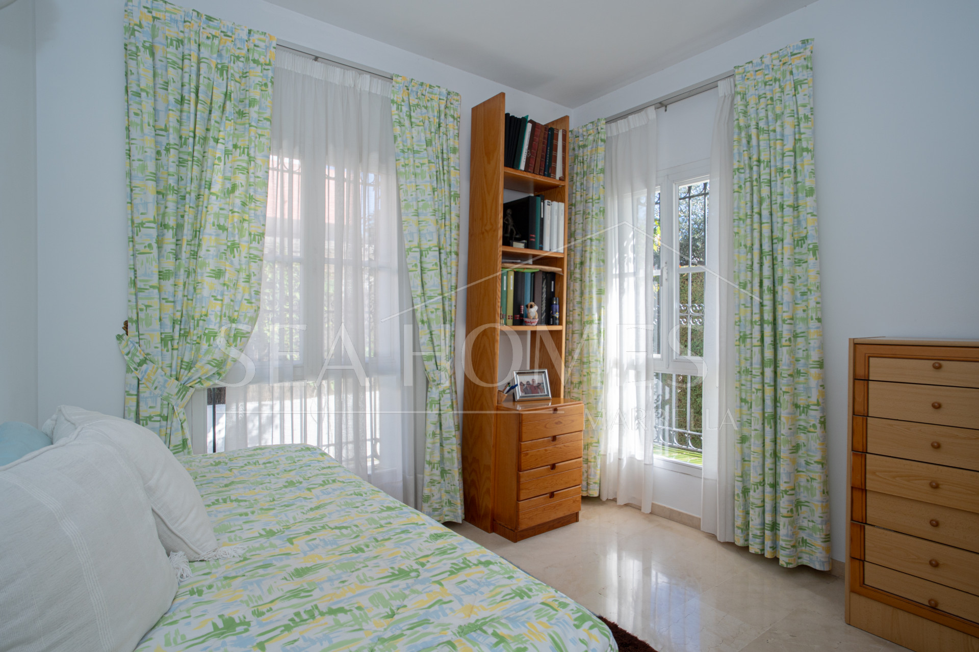 Spacious south facing six-bedroom villa in Marbella, with sea views