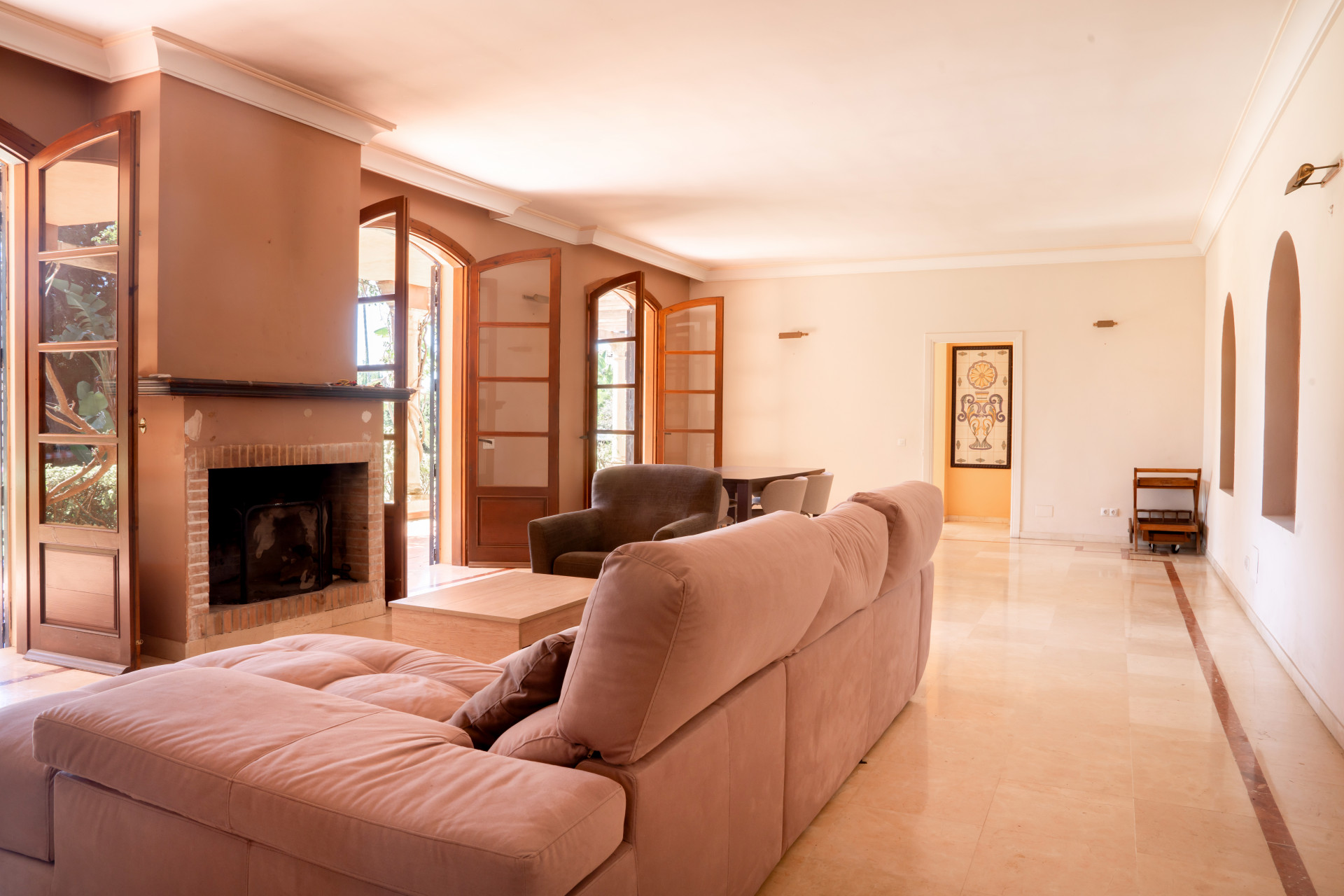 Charming, beachside four bedroom Villa located in Paraiso Barronal, Estepona.