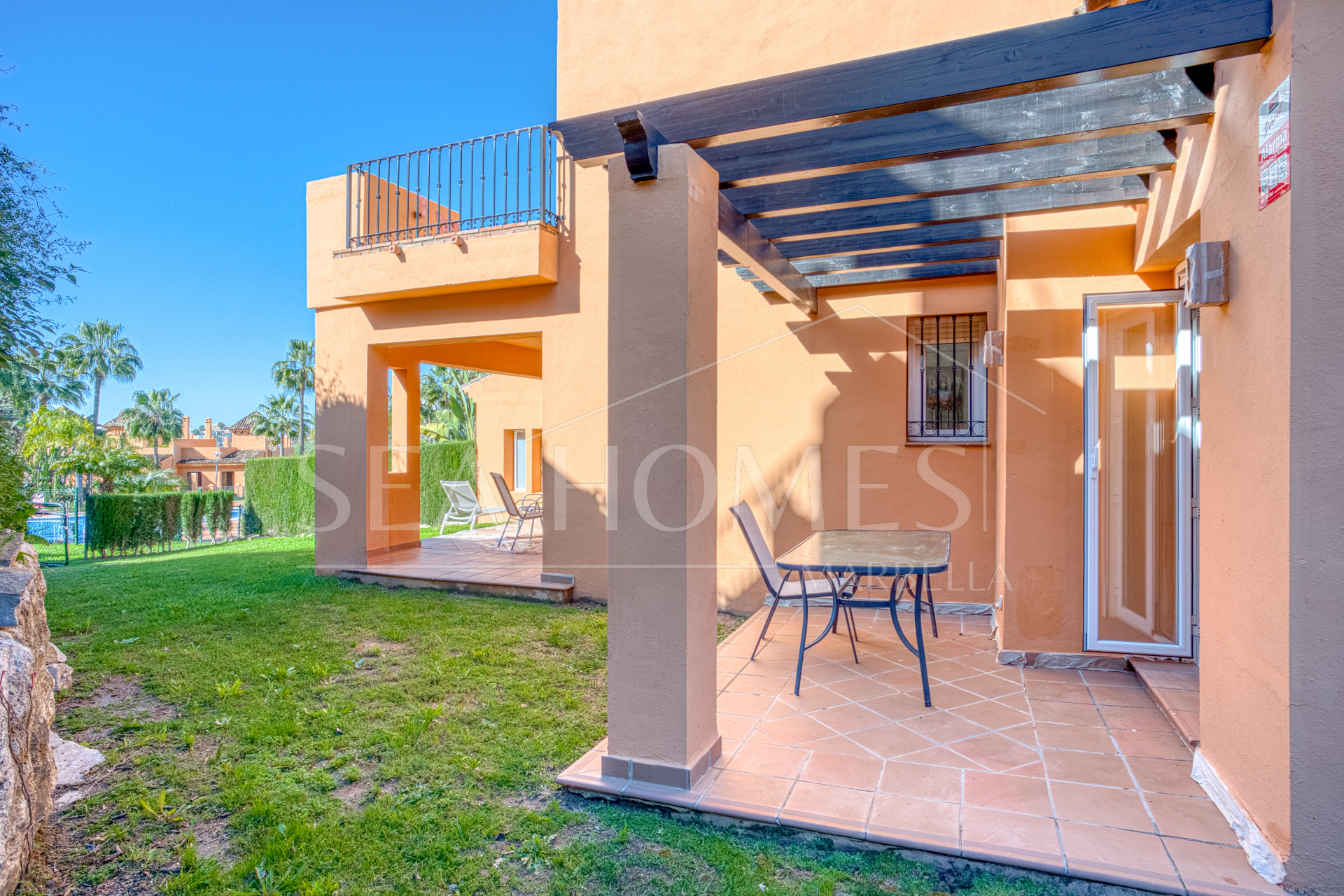 Incredible four bedroom, south west facing townhouse in the gated community, Paraiso Bellevue