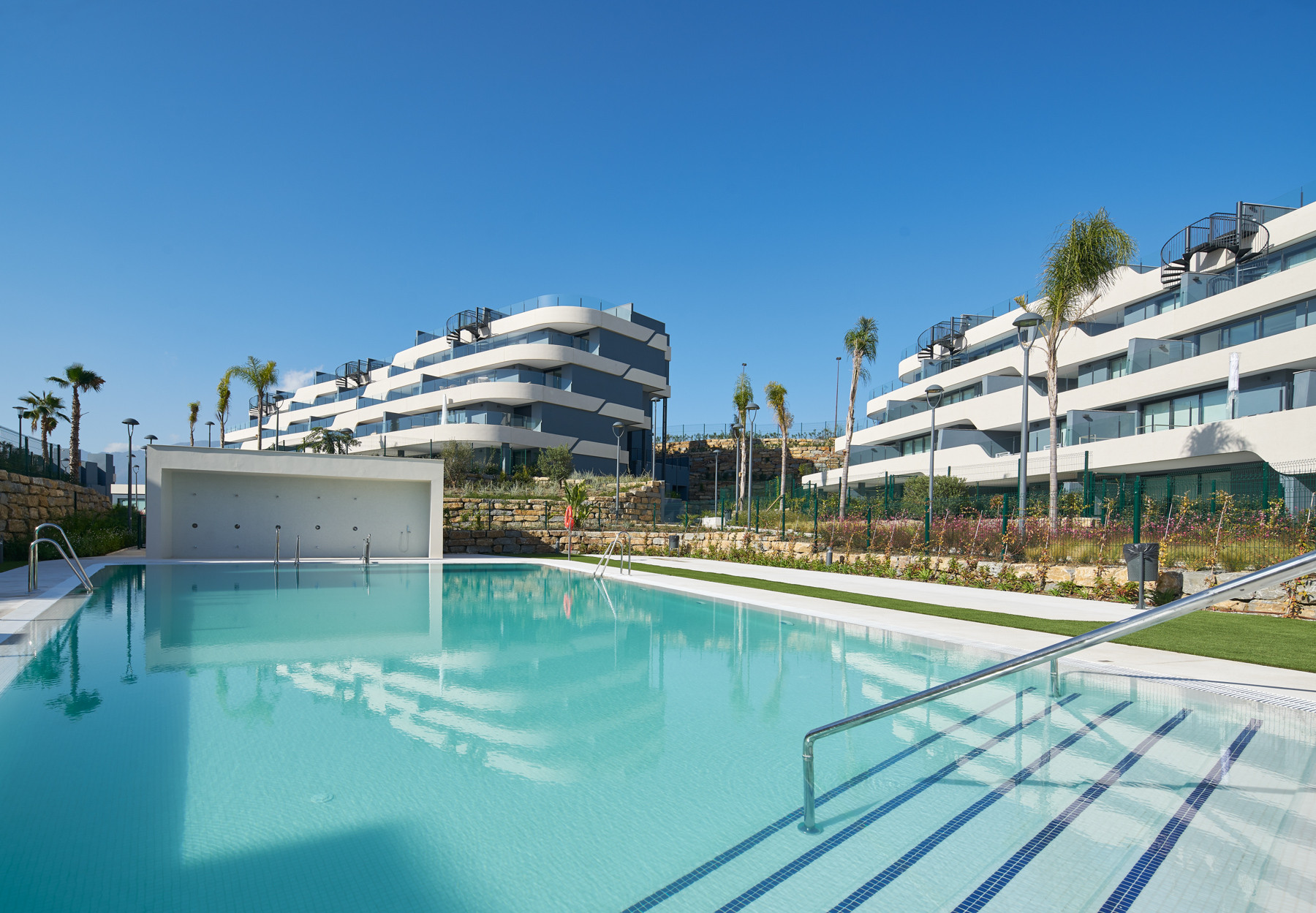Beautiful two bedroom penthouse with solarium on the new Golden Mile, Estepona