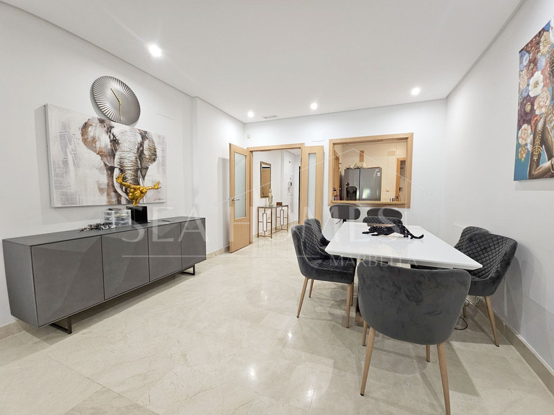 Fantastic Three-Bedroom Apartment in Las Mimosas Beach Gardens, Nueva Andalucía