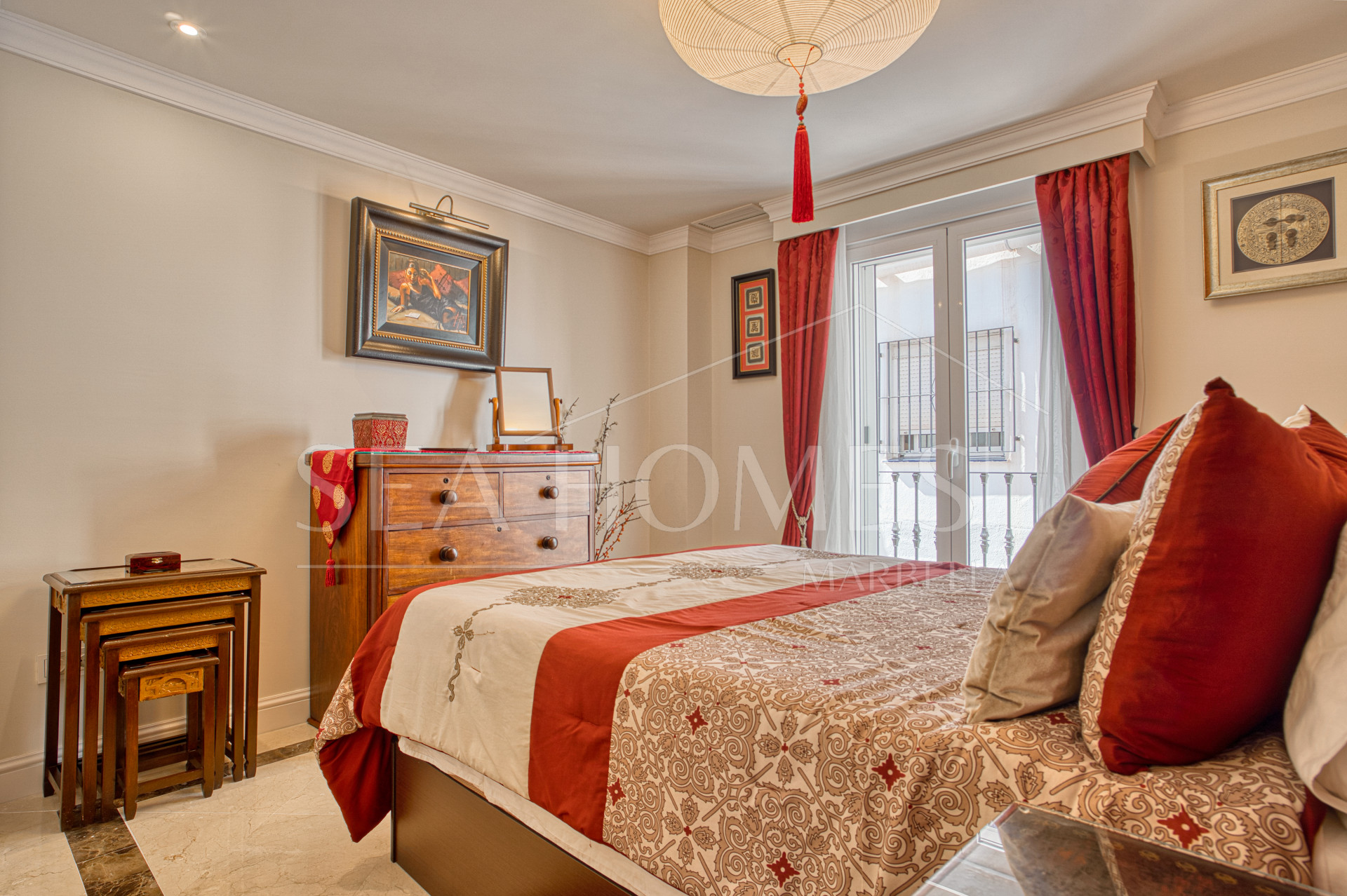 Exceptional four bedroom townhouse located in the heart of Marbella Center