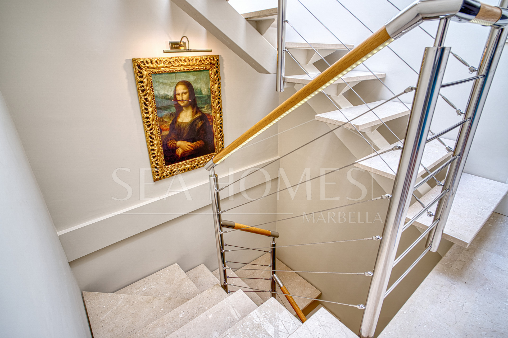 Exceptional four bedroom townhouse located in the heart of Marbella Center