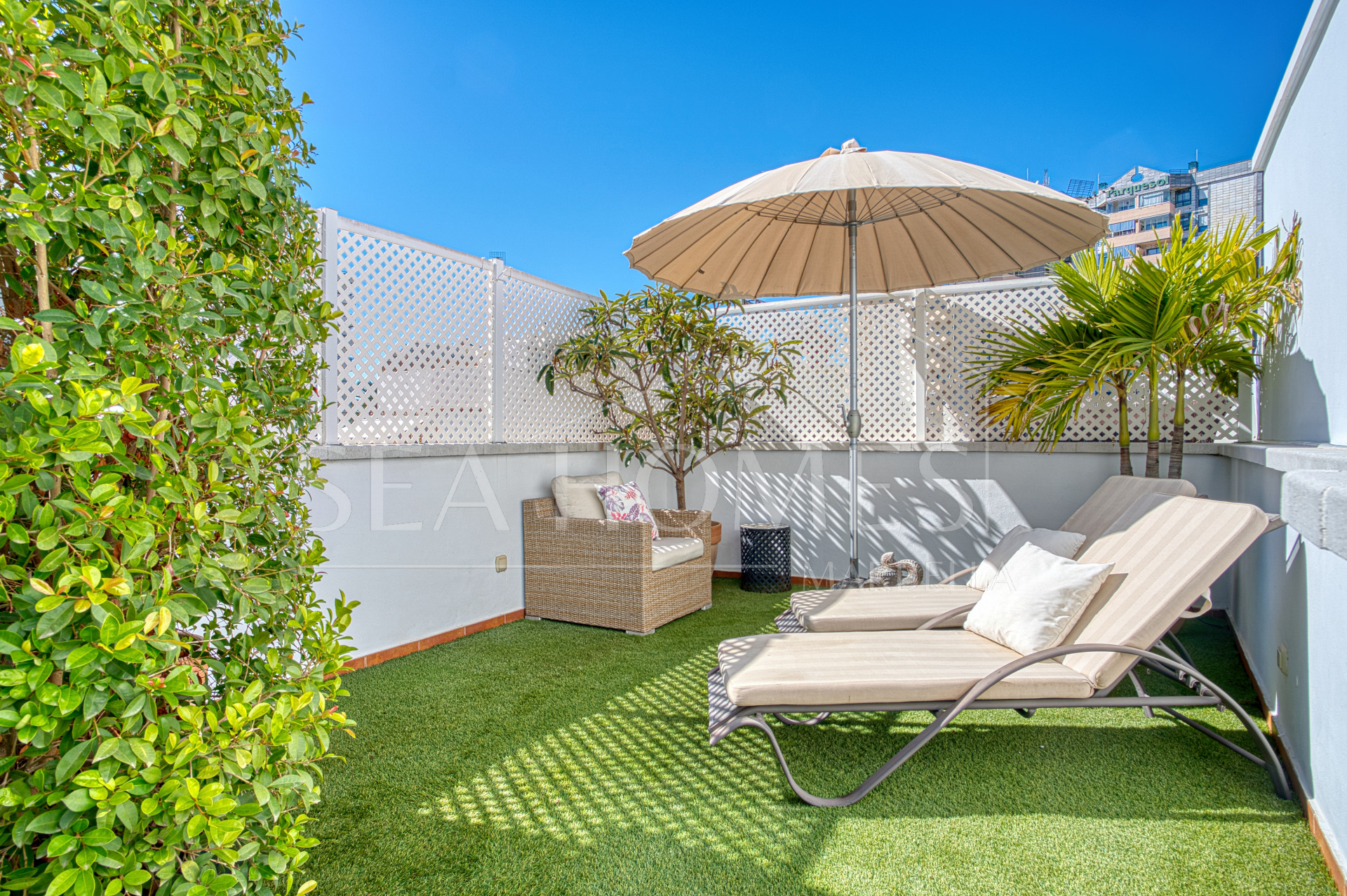 Exceptional four bedroom townhouse located in the heart of Marbella Center
