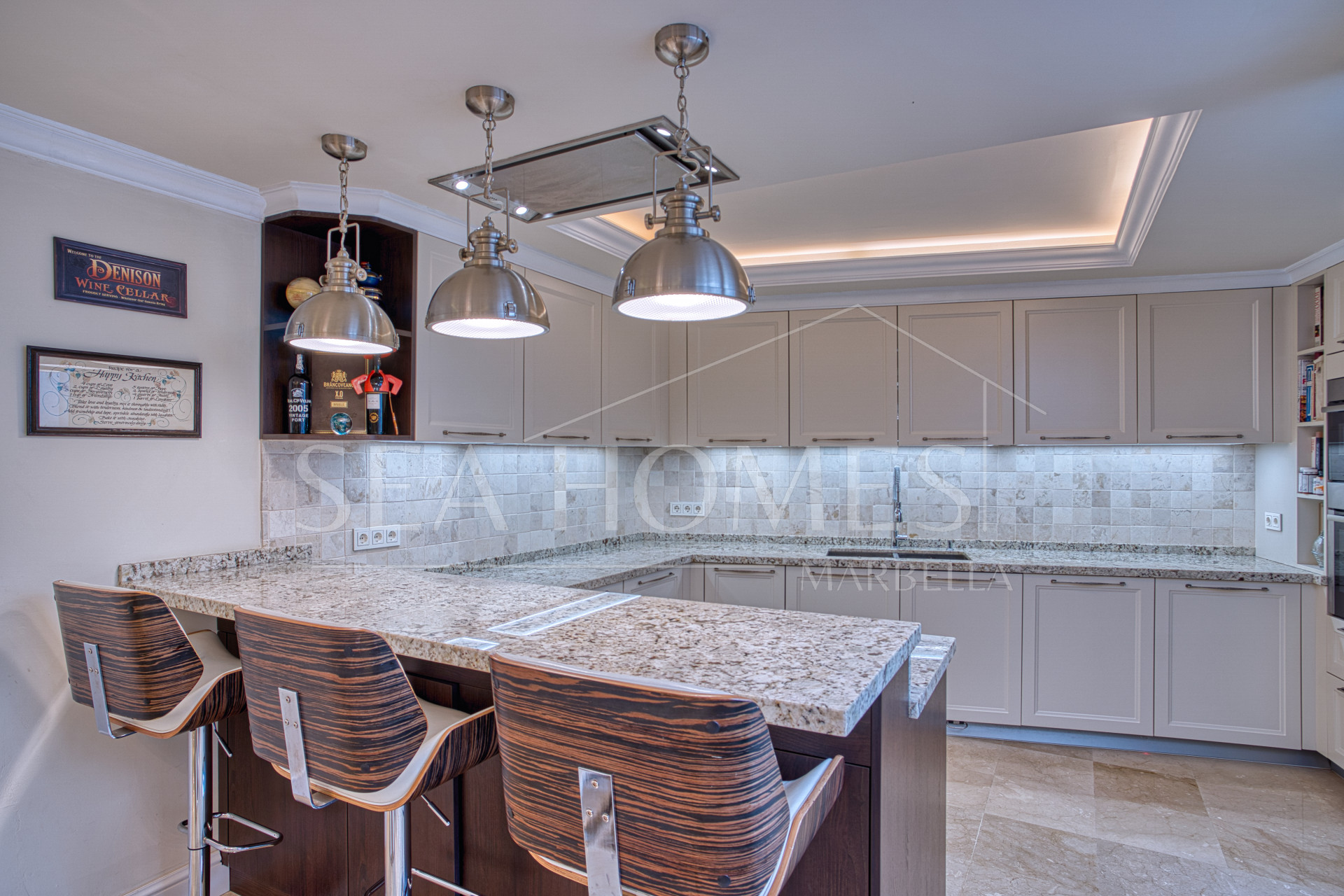 Exceptional four bedroom townhouse located in the heart of Marbella Center