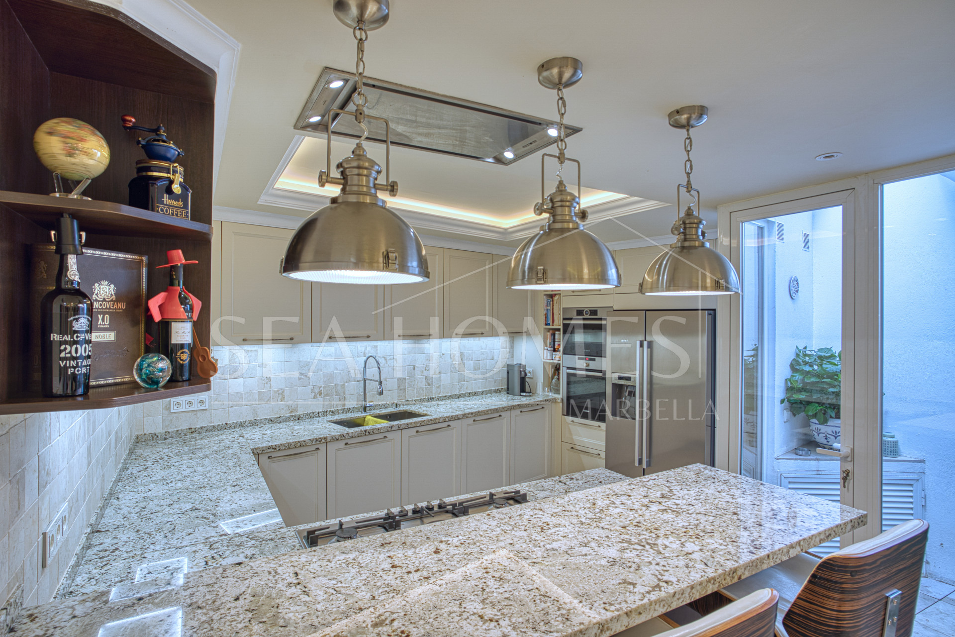Exceptional four bedroom townhouse located in the heart of Marbella Center
