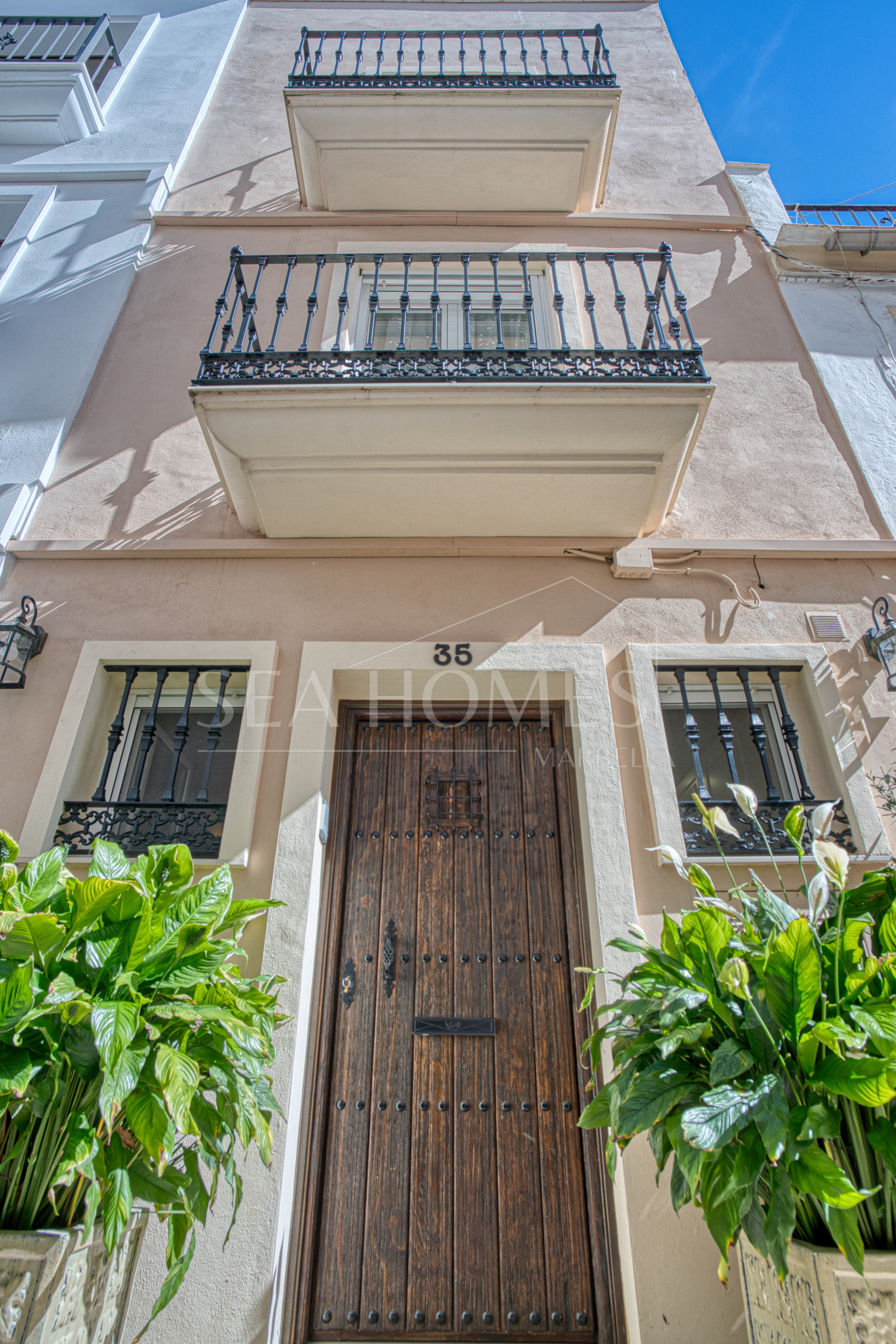 Exceptional four bedroom townhouse located in the heart of Marbella Center