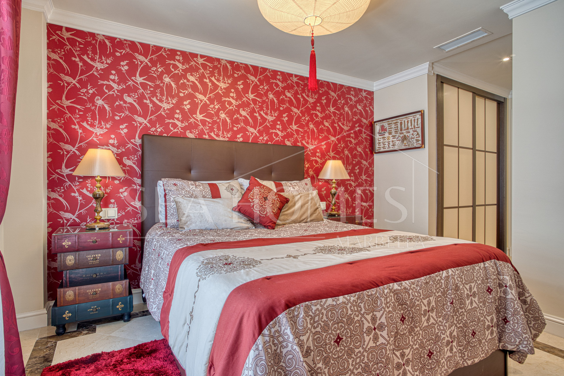 Exceptional four bedroom townhouse located in the heart of Marbella Center