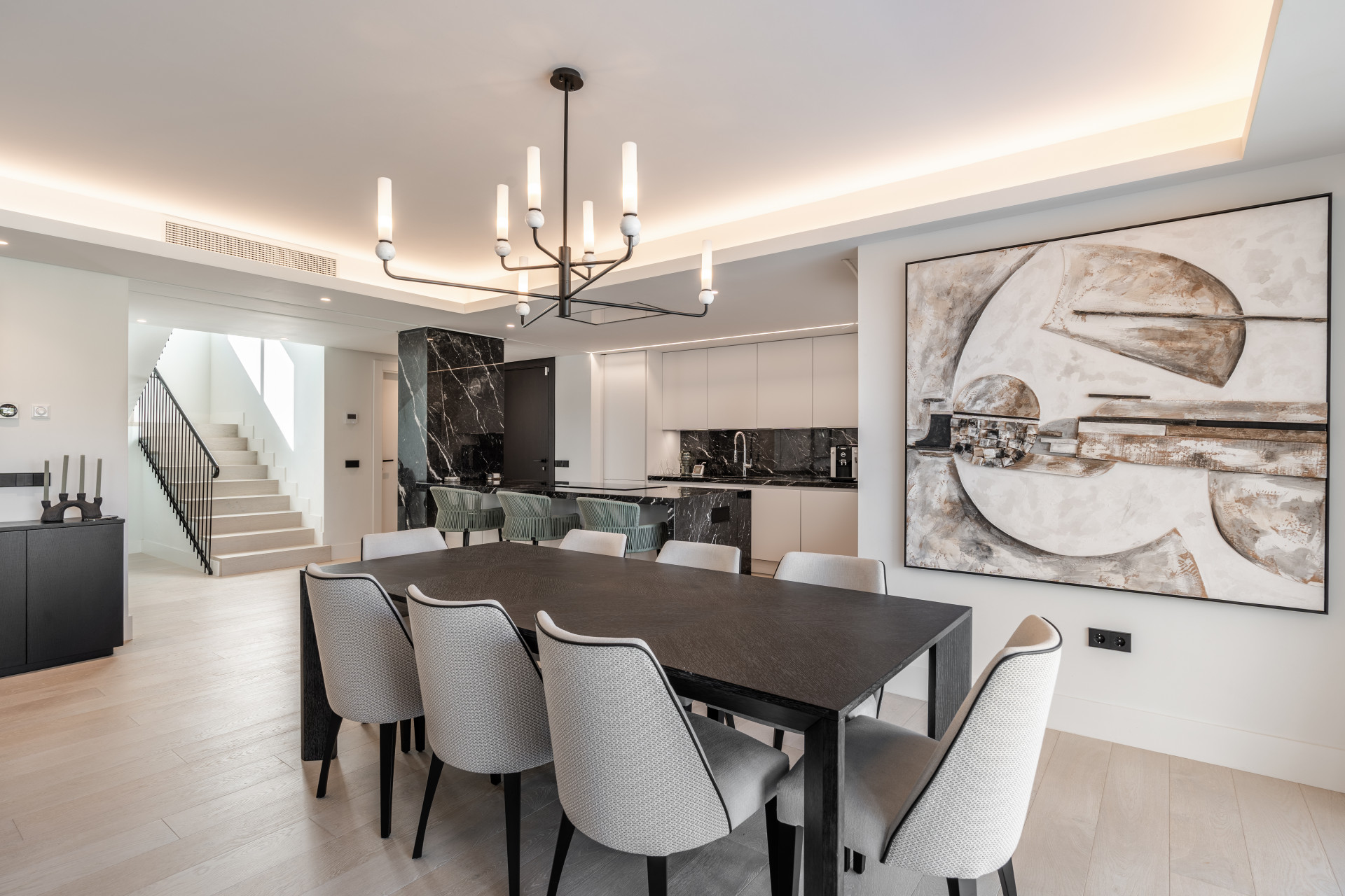 Beautiful five bedroom villa in Las Brisas, Nueva Andalucía