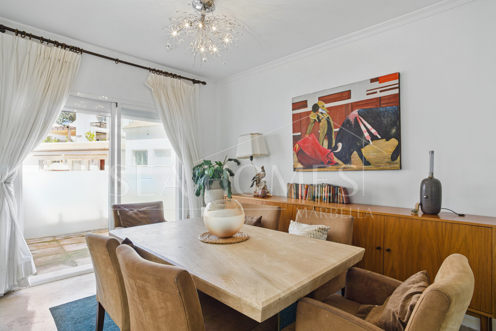 Spacious four-bedroom, duplex penthouse in the Los Pinos de Aloha complex, Nueva Andalucía, Marbella