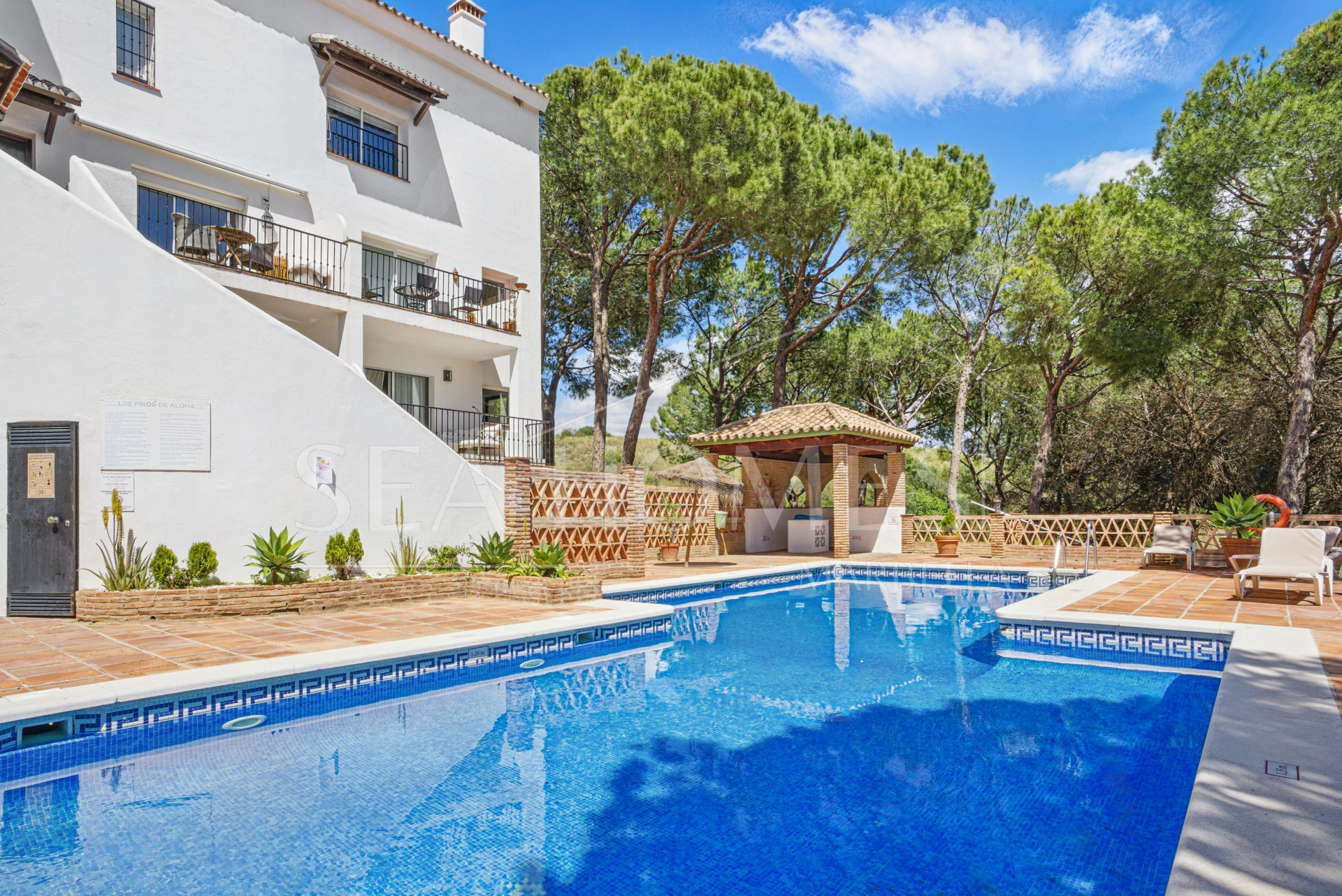 Spacious four-bedroom, duplex penthouse in the Los Pinos de Aloha complex, Nueva Andalucía, Marbella