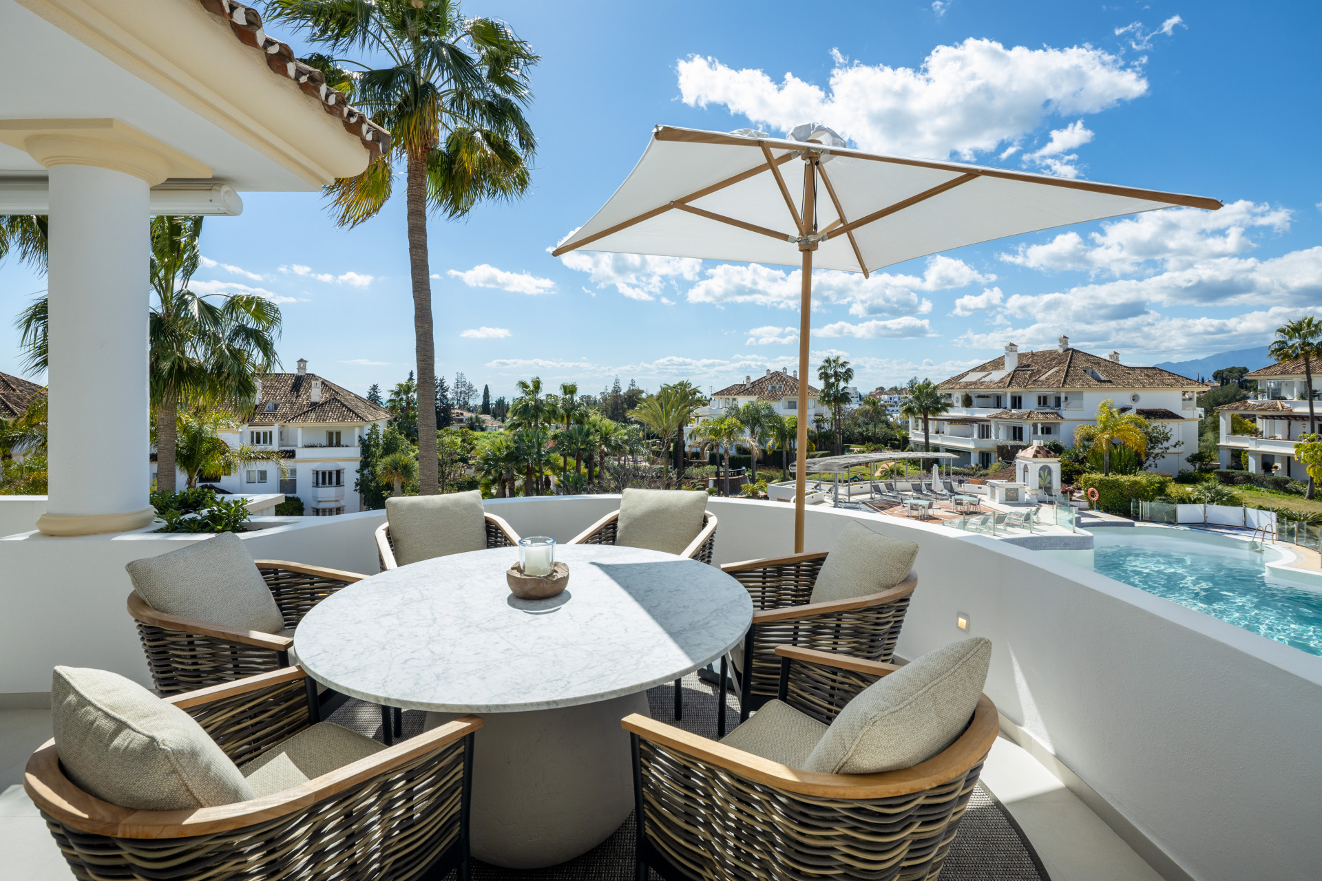 Beautiful three bedroom in the exclusive community of Monte Paraiso, Marbella Golden Mile