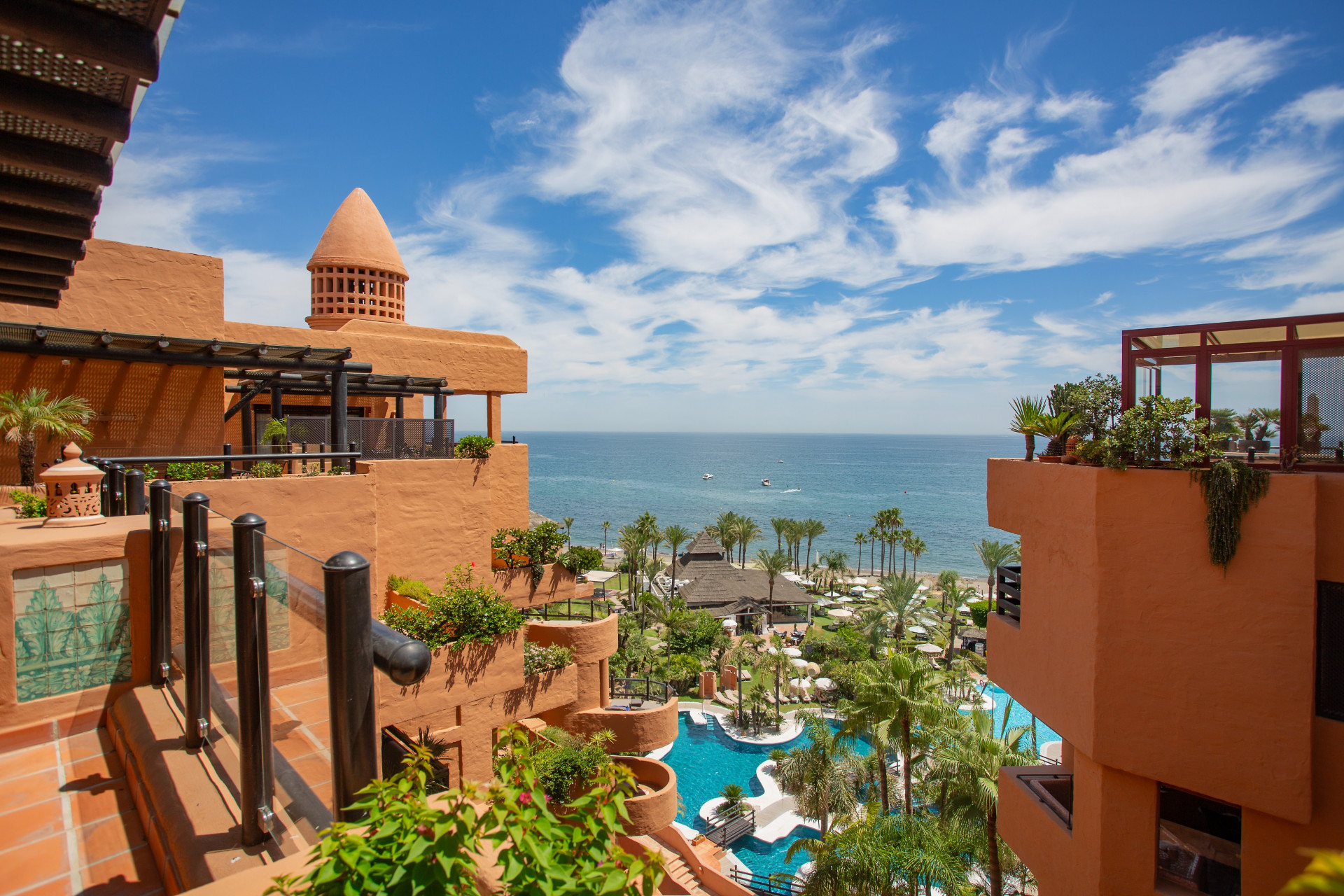 Luxurious Penthouse in Kempinski, Estepona East: A Blend of Elegance and Comfort