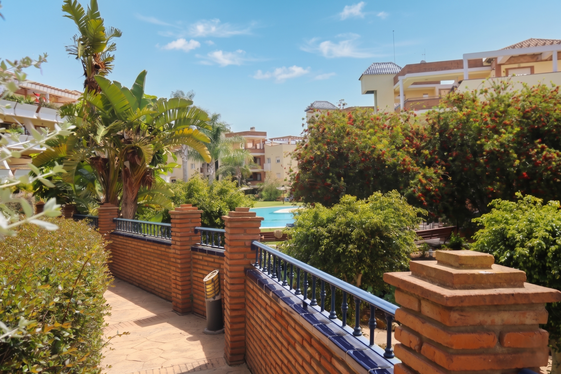 Reform opportunity - Large two bedroom, ground floor garden apartment located in Riviera del Sol, Mijas