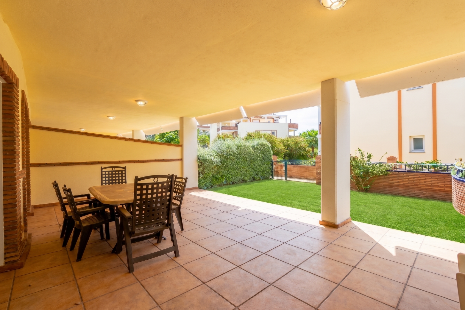 Reform opportunity - Large two bedroom, ground floor garden apartment located in Riviera del Sol, Mijas