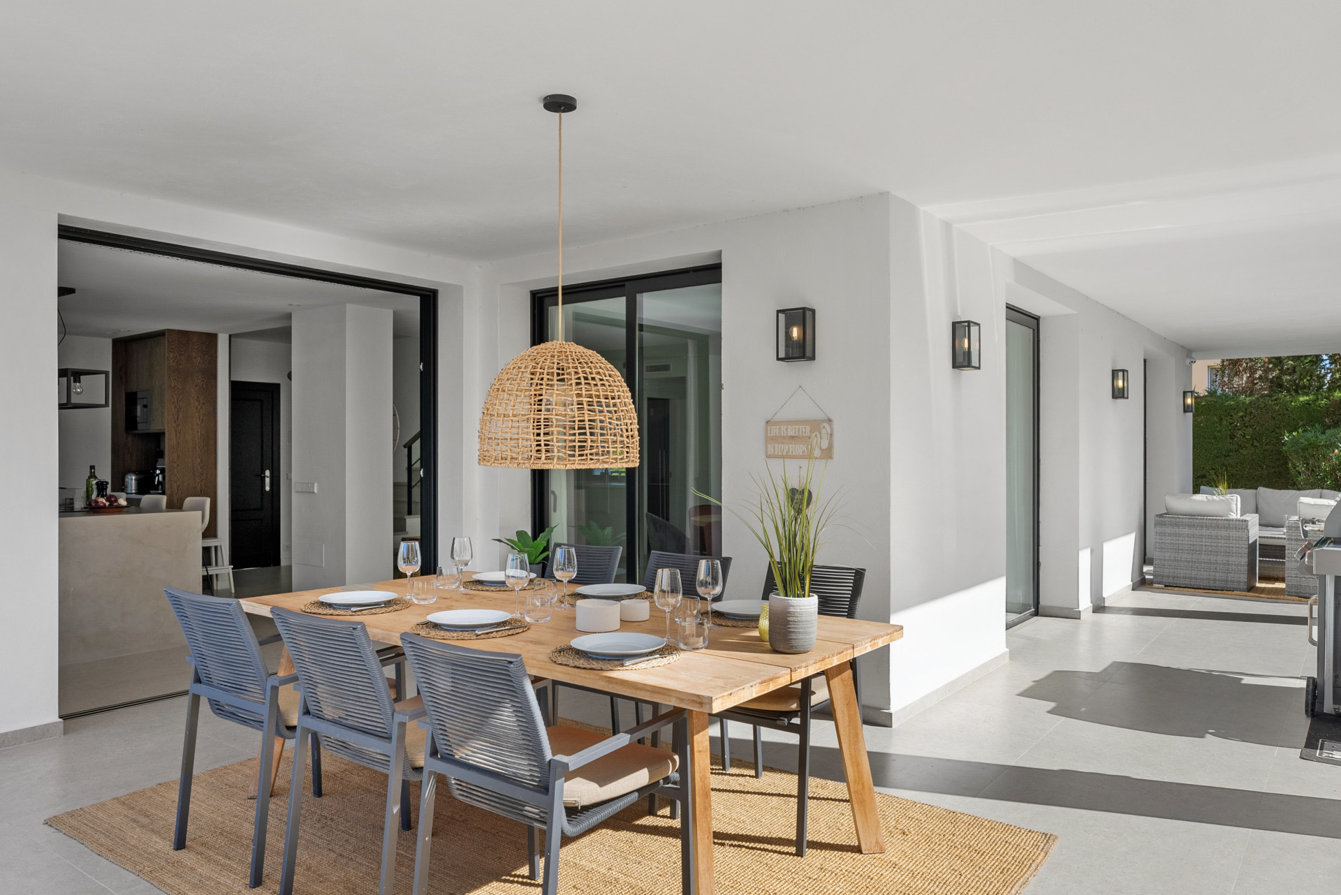 Stunning fully renovated four bedroom villa in Nueva Andalucia, Marbella