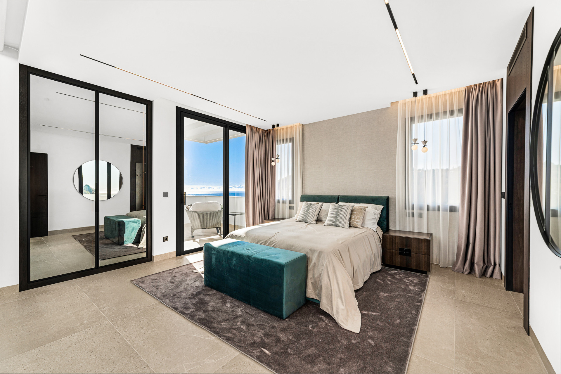 Exquisite contemporary six bedroom, south-facing, villa with panoramic sea views in Madroñal, Benahavis