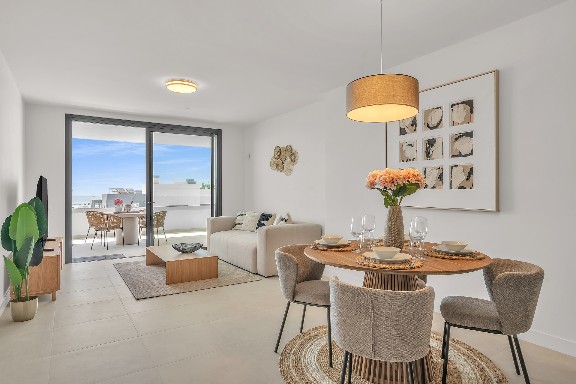 Vanian Gardens ofrece mucho más que un simple alojamiento: es un alojamiento elegante y cómodo para una escapada inolvidable a la Costa del Sol.