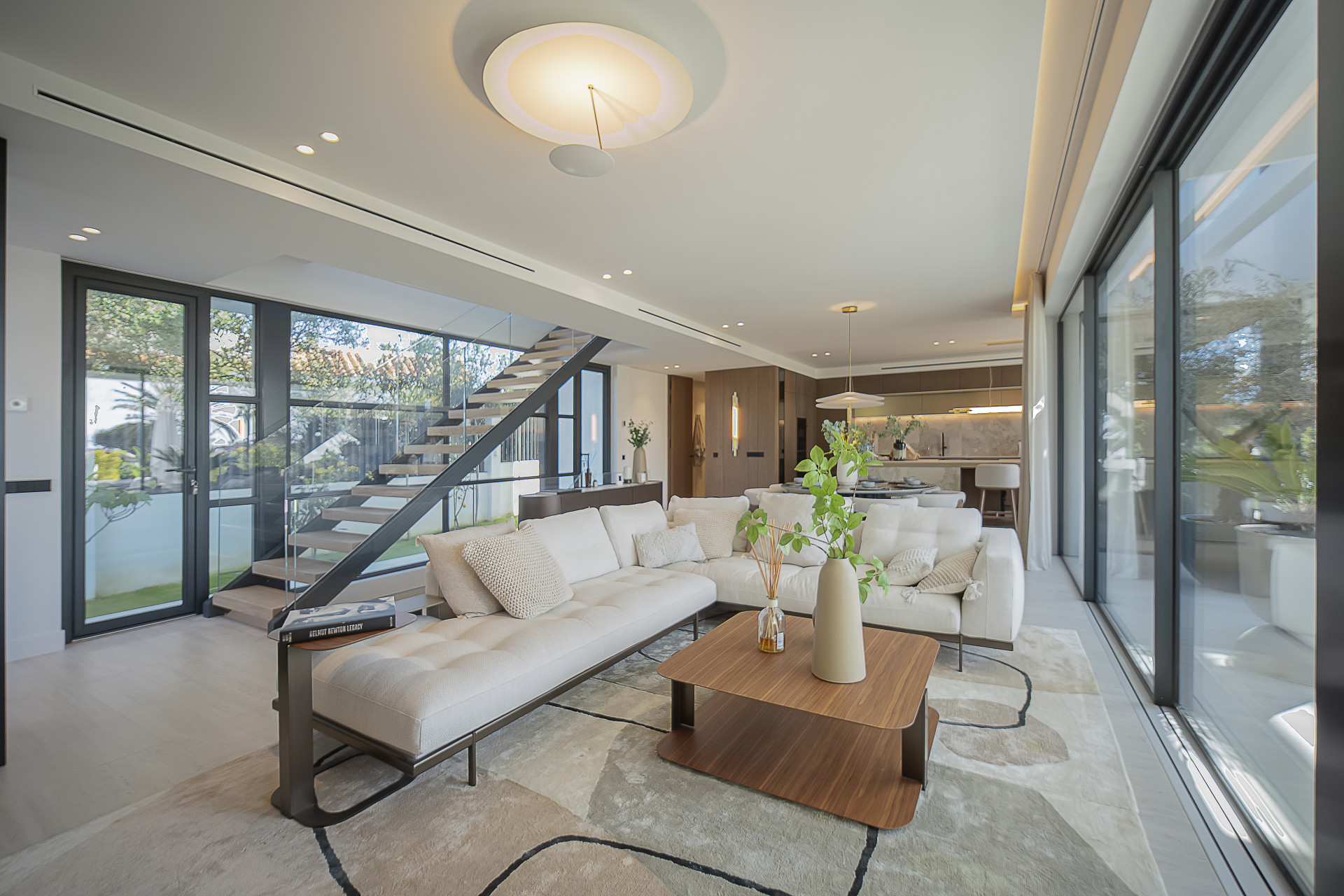 Contemporary four bedroom villa with panoramic views in Marbesa, Marbella.