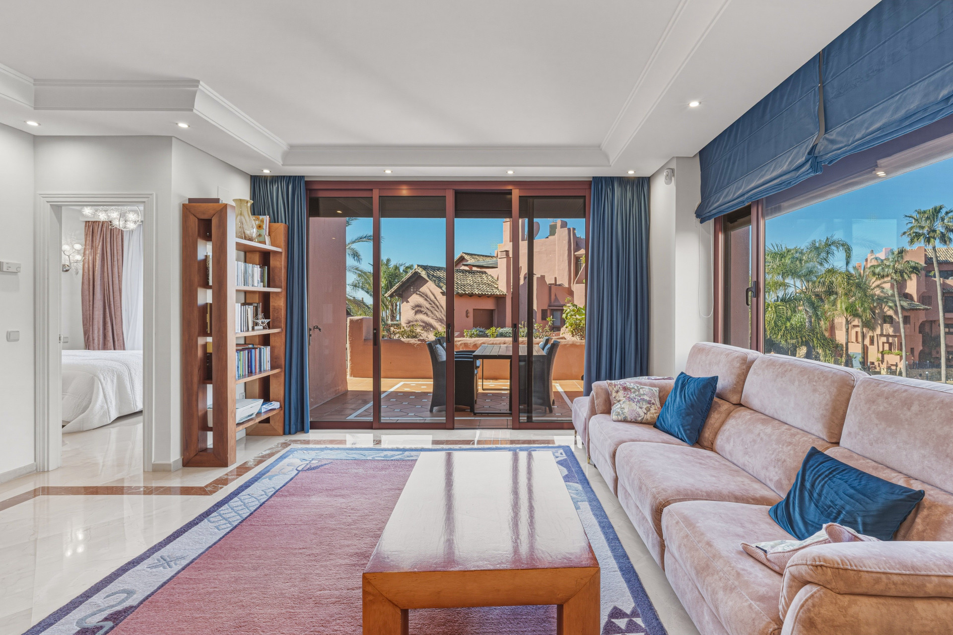 Fantastic south west facing three-bedroom duplex penthouse located in the prestigious gated beachfront community of Menara Beach, Estepona