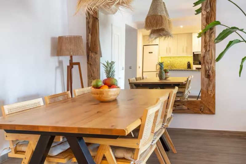 Beautiful south facing, two bedroom apartment located within the beachfront community of Jardines de las Golondrinas, Elviria