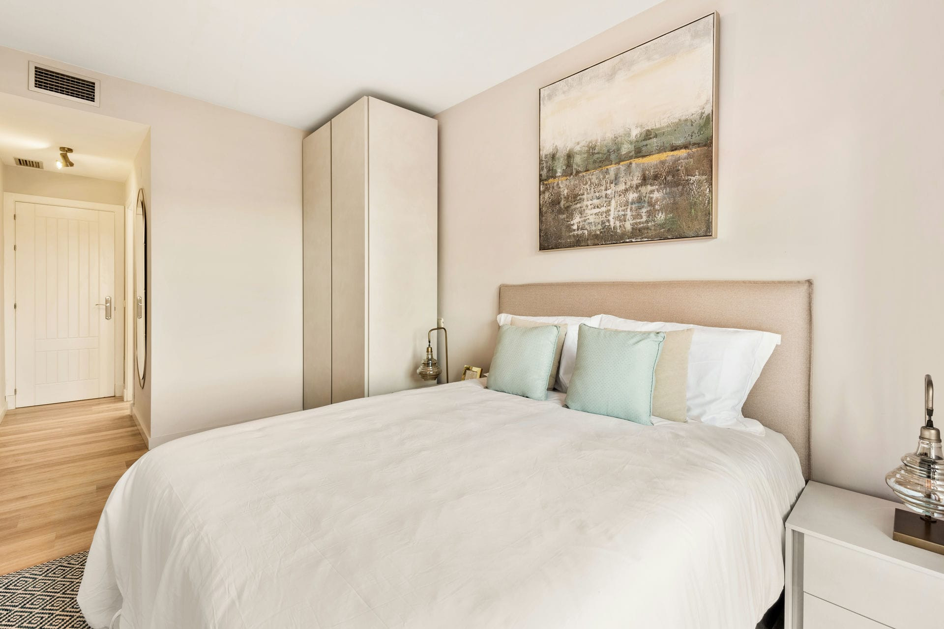 Hermoso apartamento de dos dormitorios en el Royal Marbella Golf Resort, ubicado en El Paraíso Golf.