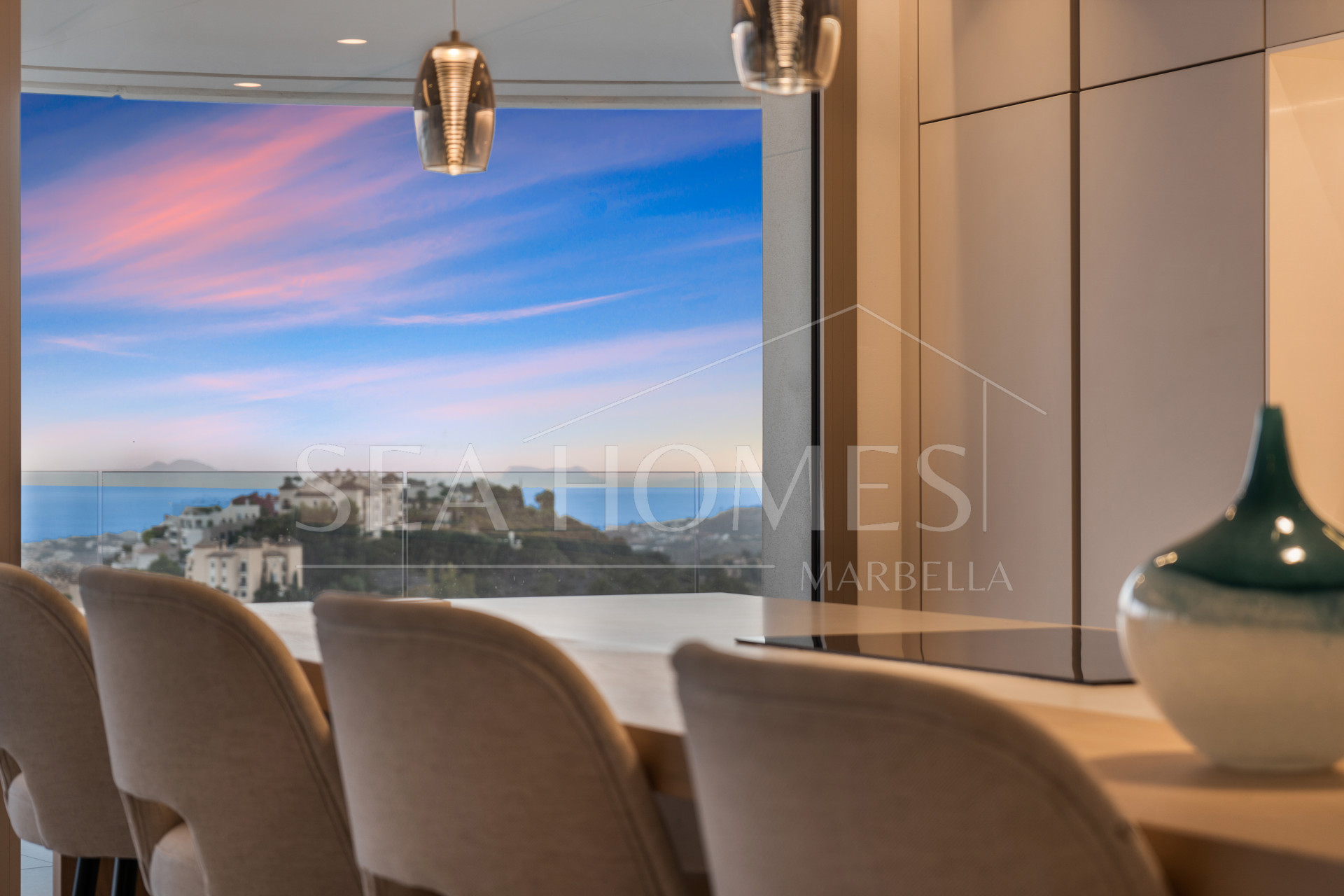 Luxury three bedroom apartment located in the brand new exclusive community The View, Benahavis