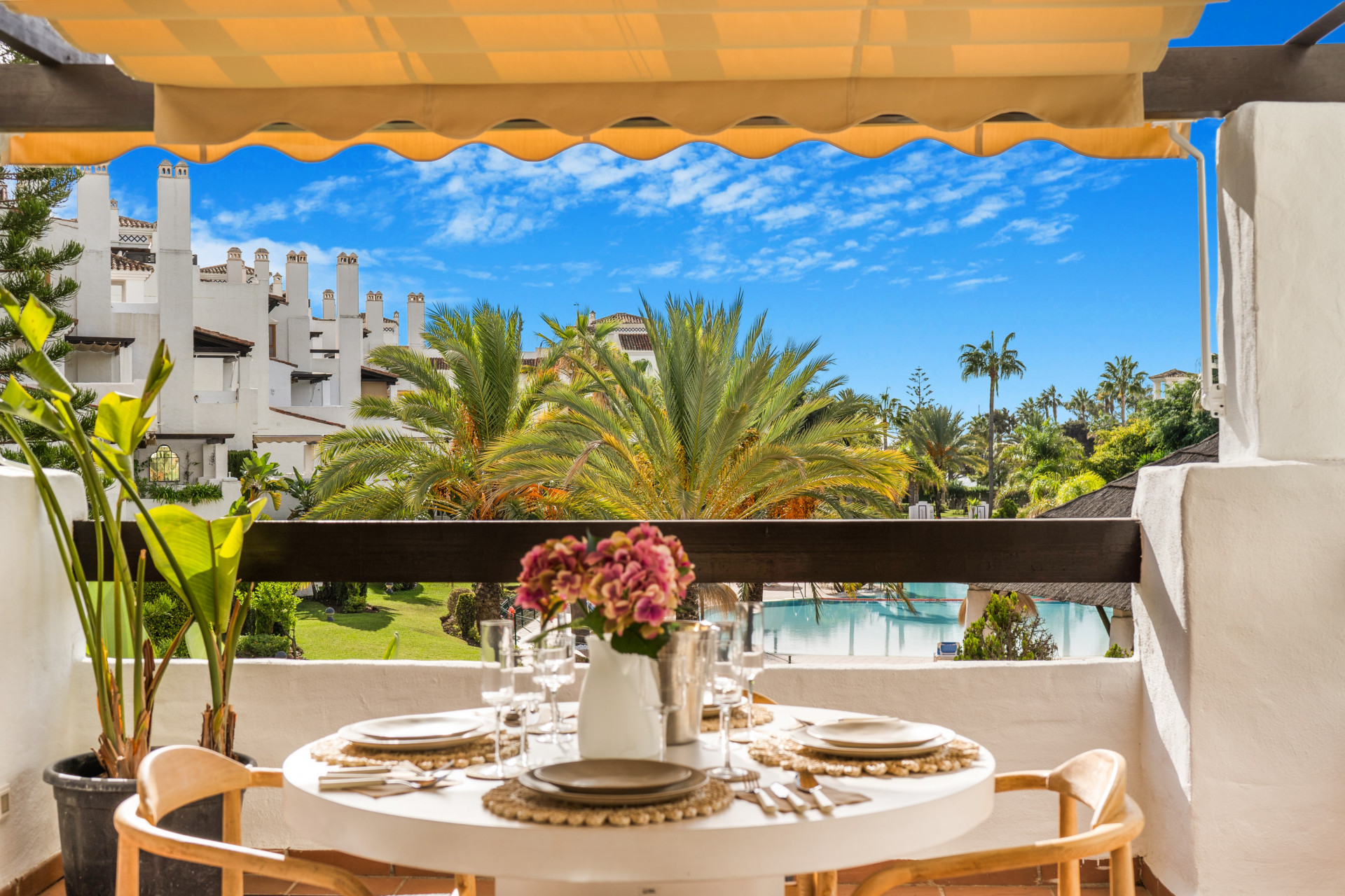 Apartamento de dos dormitorios recientemente renovado y bellamente terminado