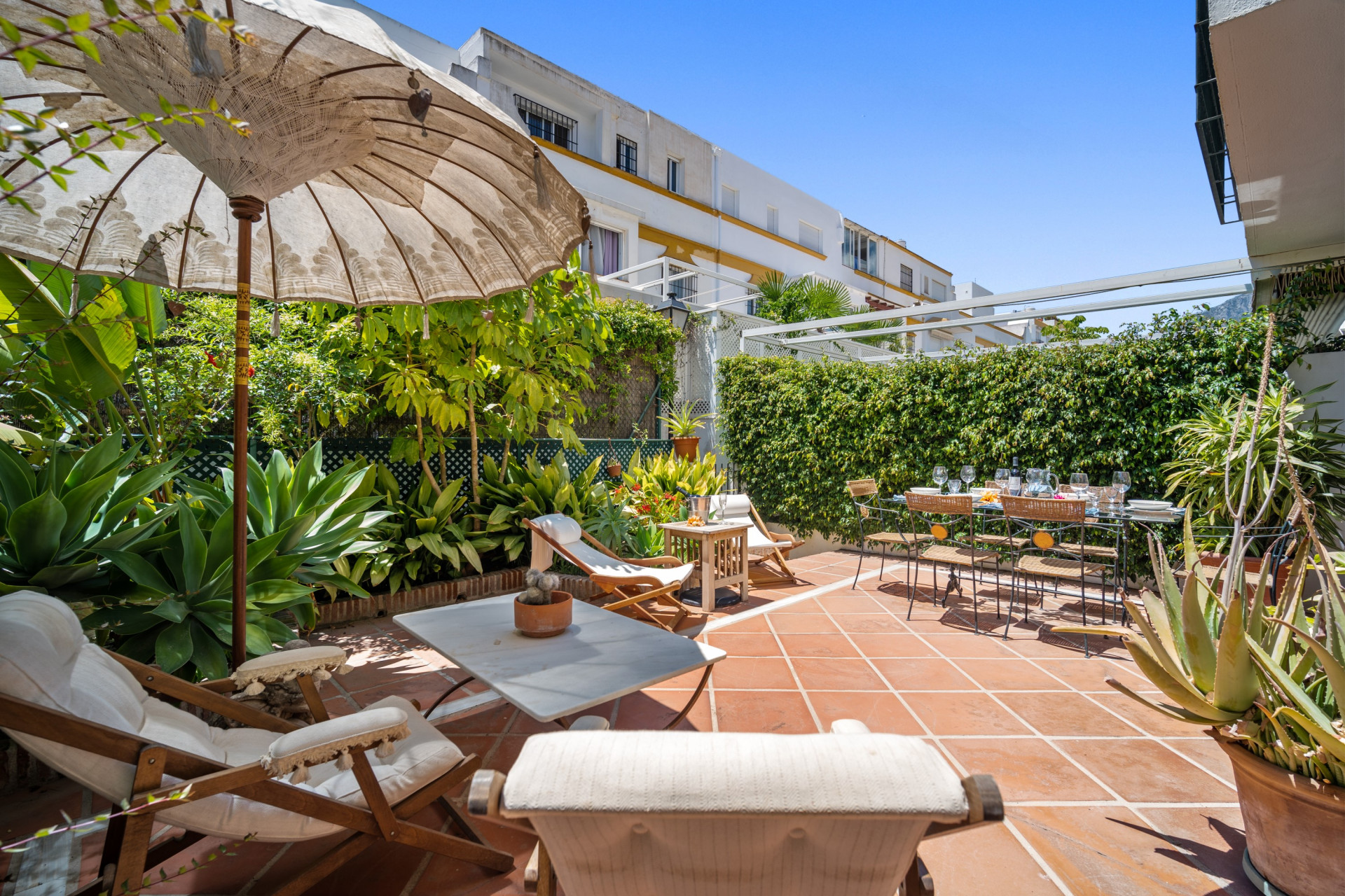 Casa Pacífico es una maravillosa casa adosada de tres plantas con alojamiento para diez personas.