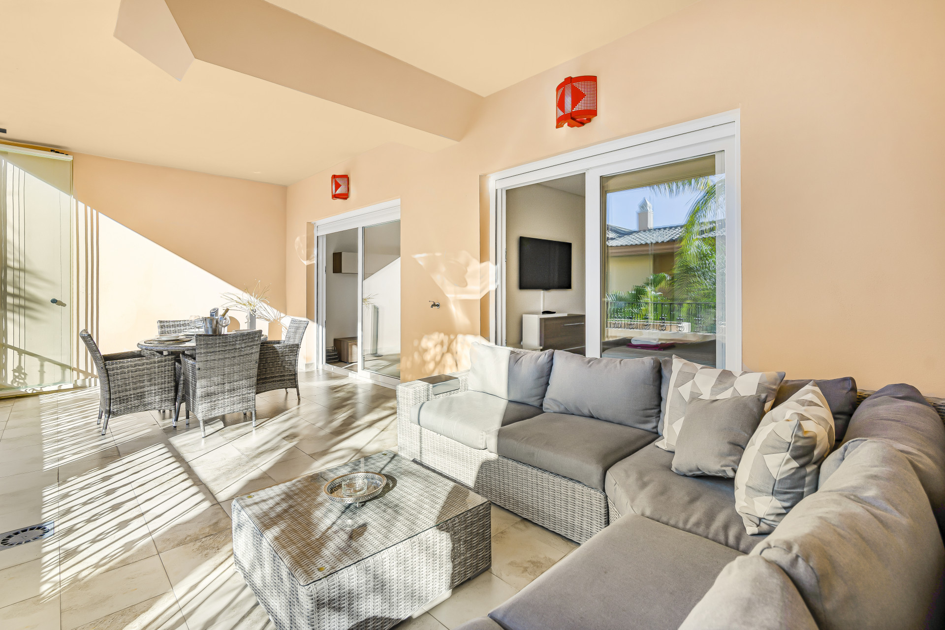 Magnífico apartamento en planta baja en la comunidad de Vista Real