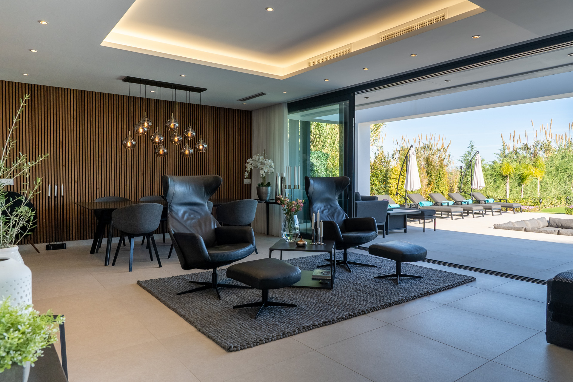 Villa for sale in Estepona