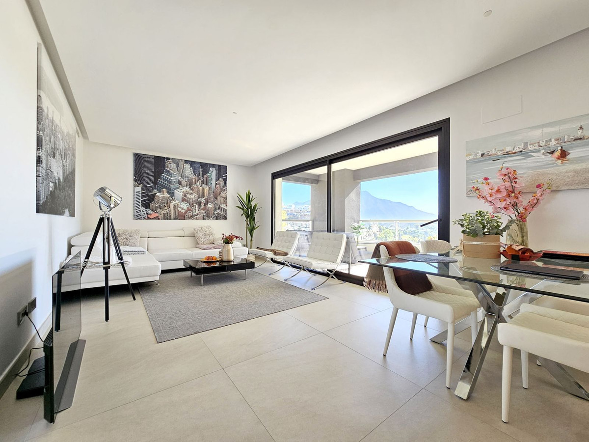 Impressive three-bedroom apartment in the luxury community The Crest, La Quinta