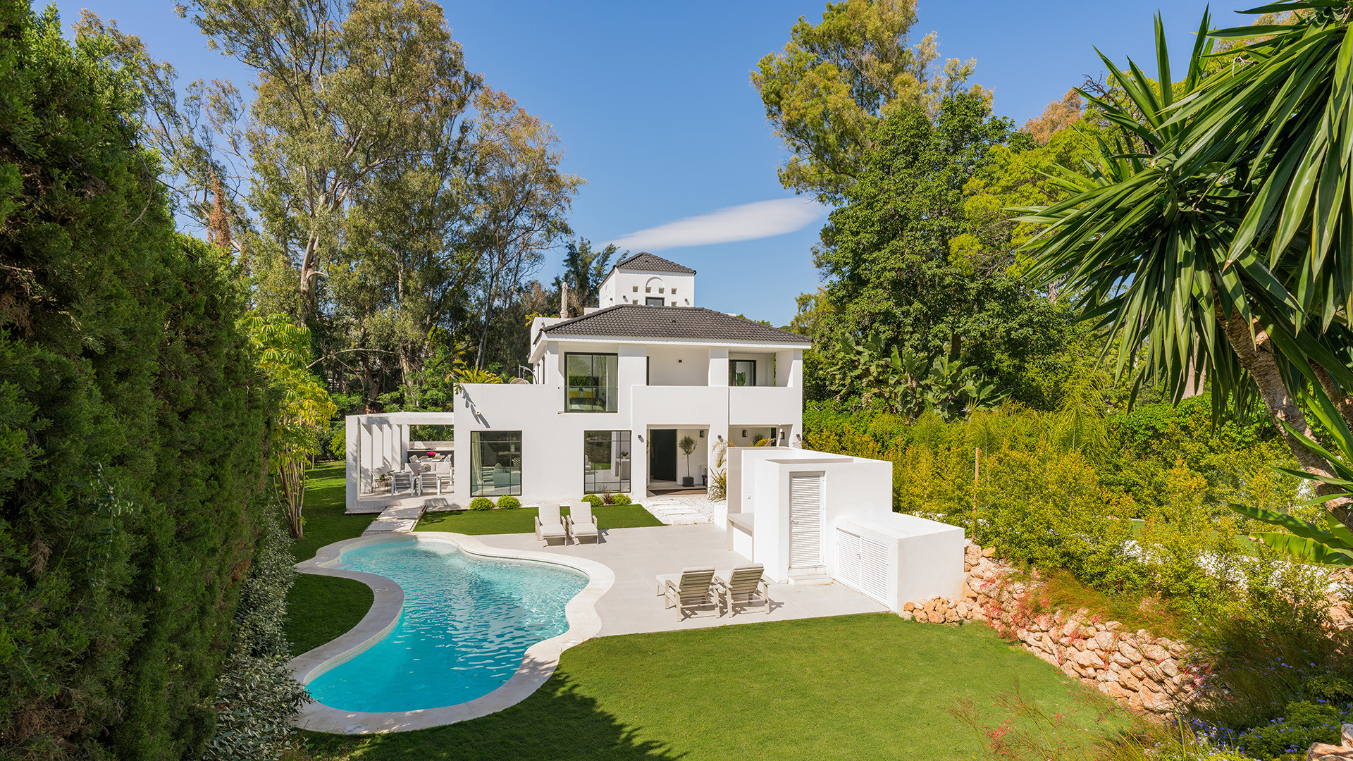 Stunning Villa in Las Brisas, Nueva Andalucia, Marbella
