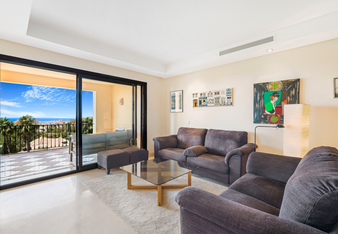 Maravilloso apartamento con orientación sur en el complejo residencial cerrado Buenavista II, La Quinta, con vistas panorámicas al mar