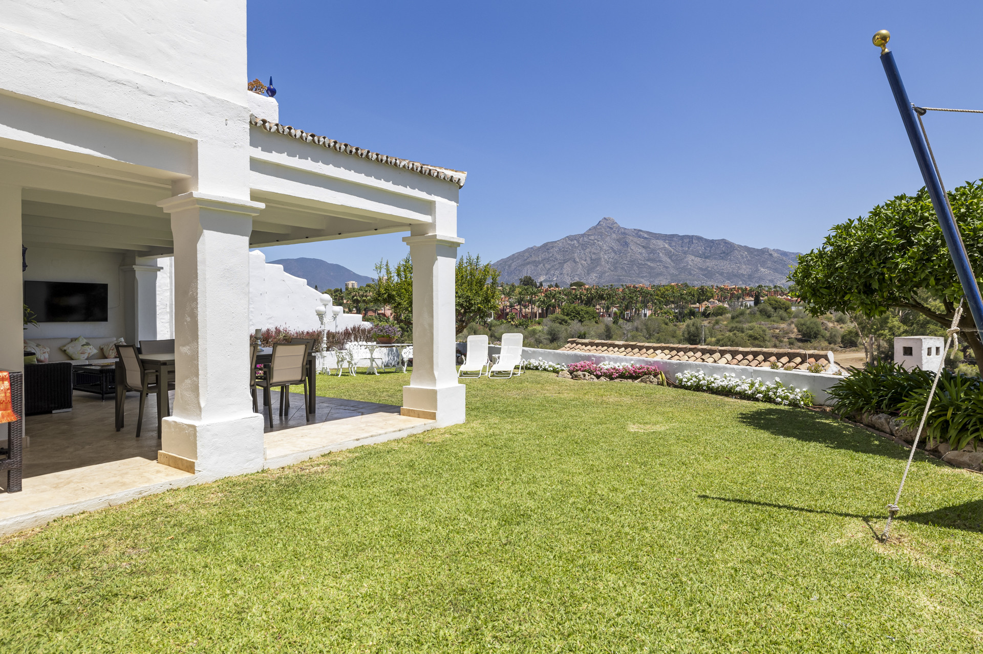 Spacious Townhouse in Los Toreros, Marbella