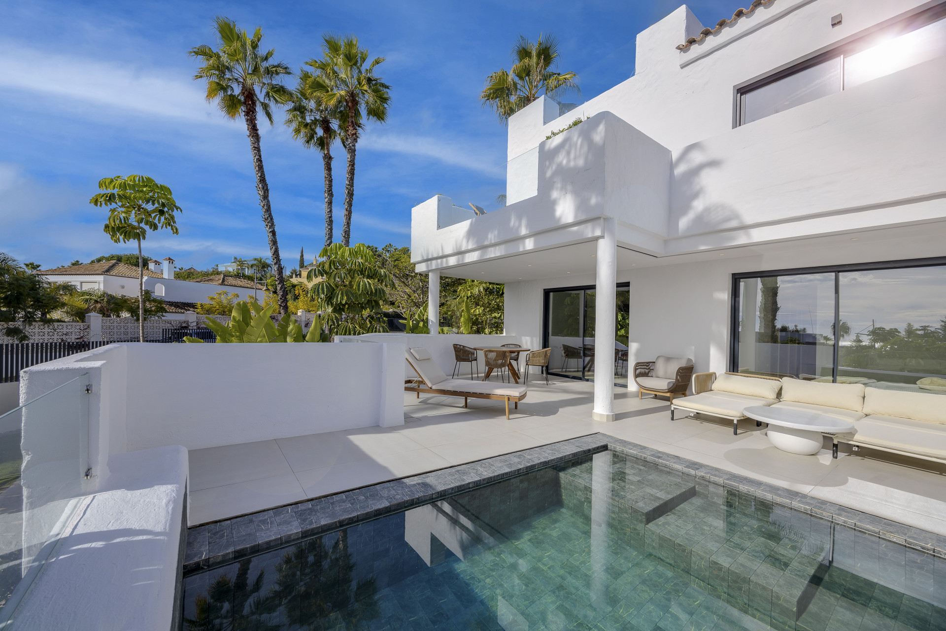 Golden Hills : Exclusive luxury apartments with mediterranean views located in The New Golden Mile, Estepona