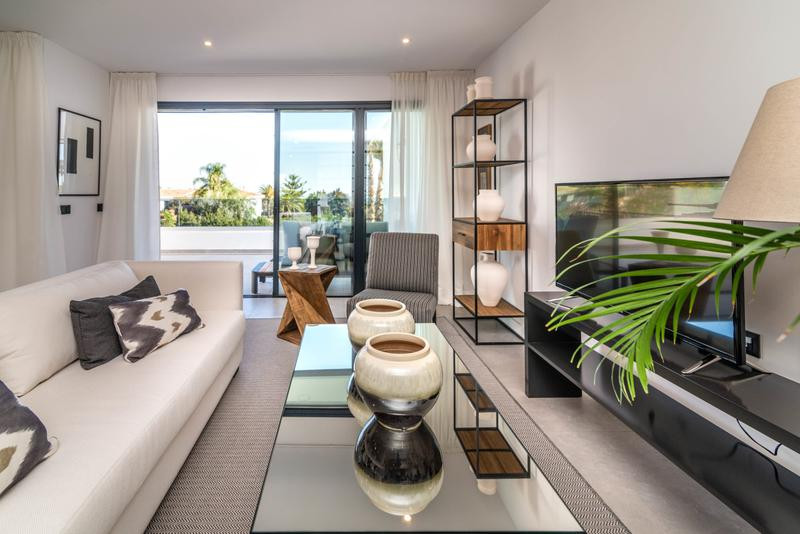 The south part of the urbanization has swimming pool area with an infinity designed pool.