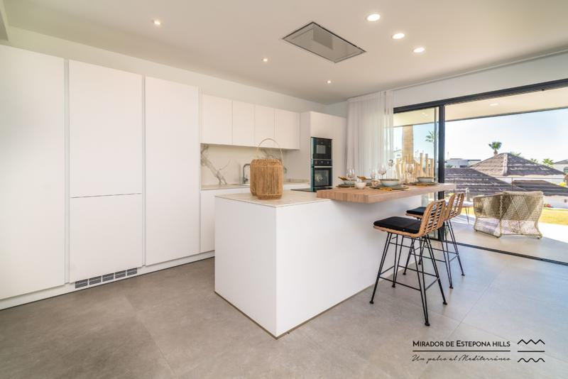 The south part of the urbanization has swimming pool area with an infinity designed pool.