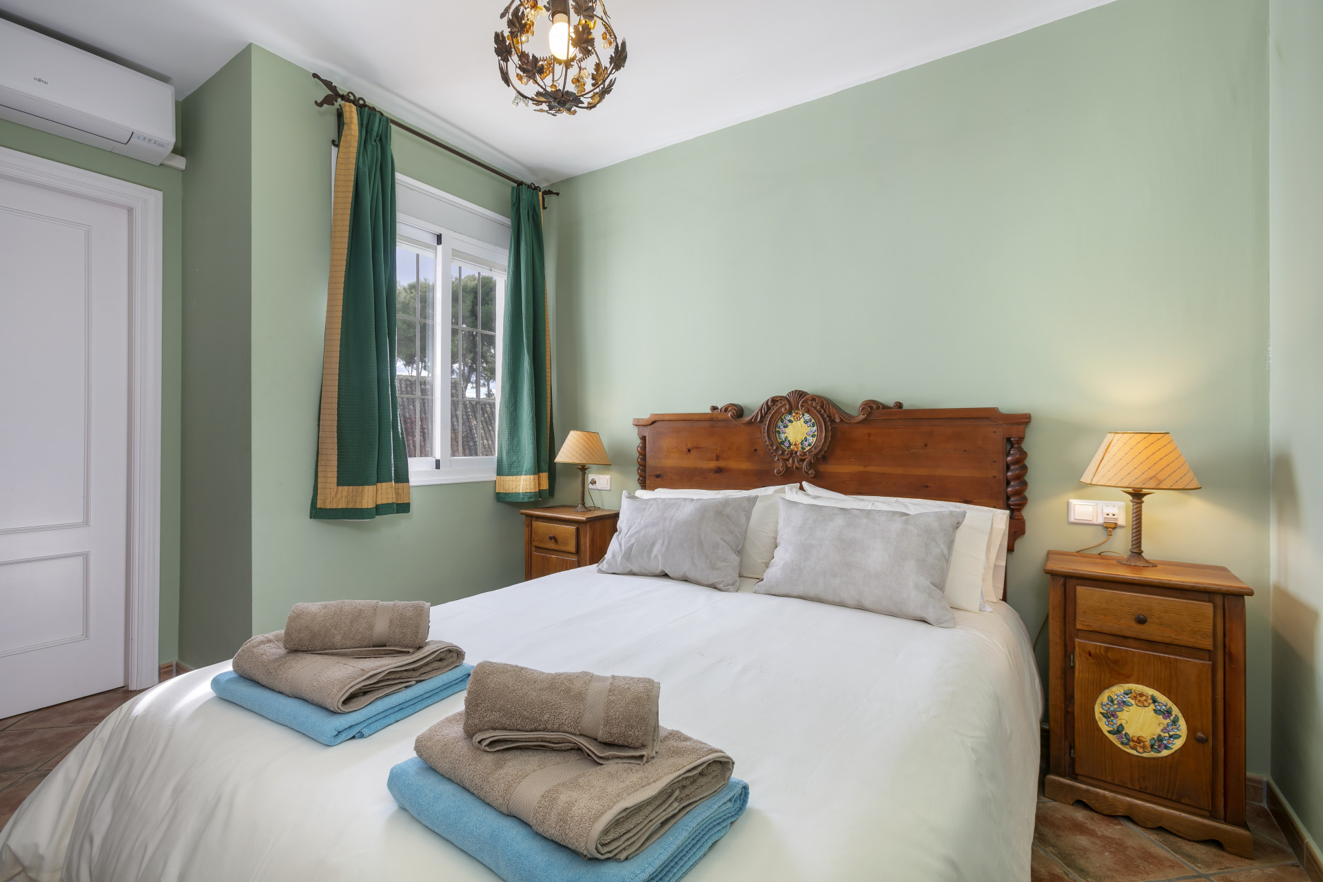 A beautiful, traditional Andalucian villa with pristine gardens, just metres from a quiet sandy beach.