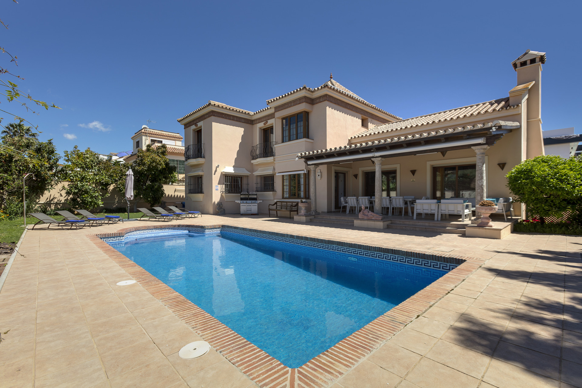 Villa for sale in San Pedro de Alcantara