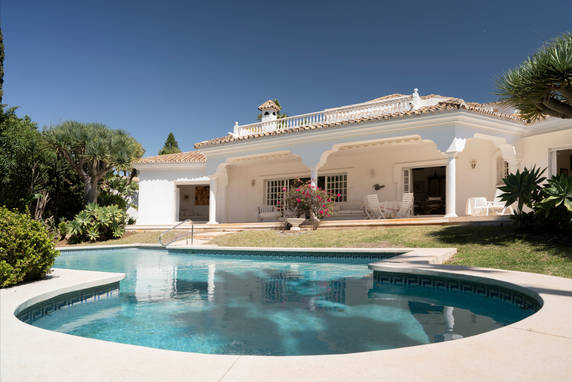 Andalusian style 3 bedroom villa in El Paraiso