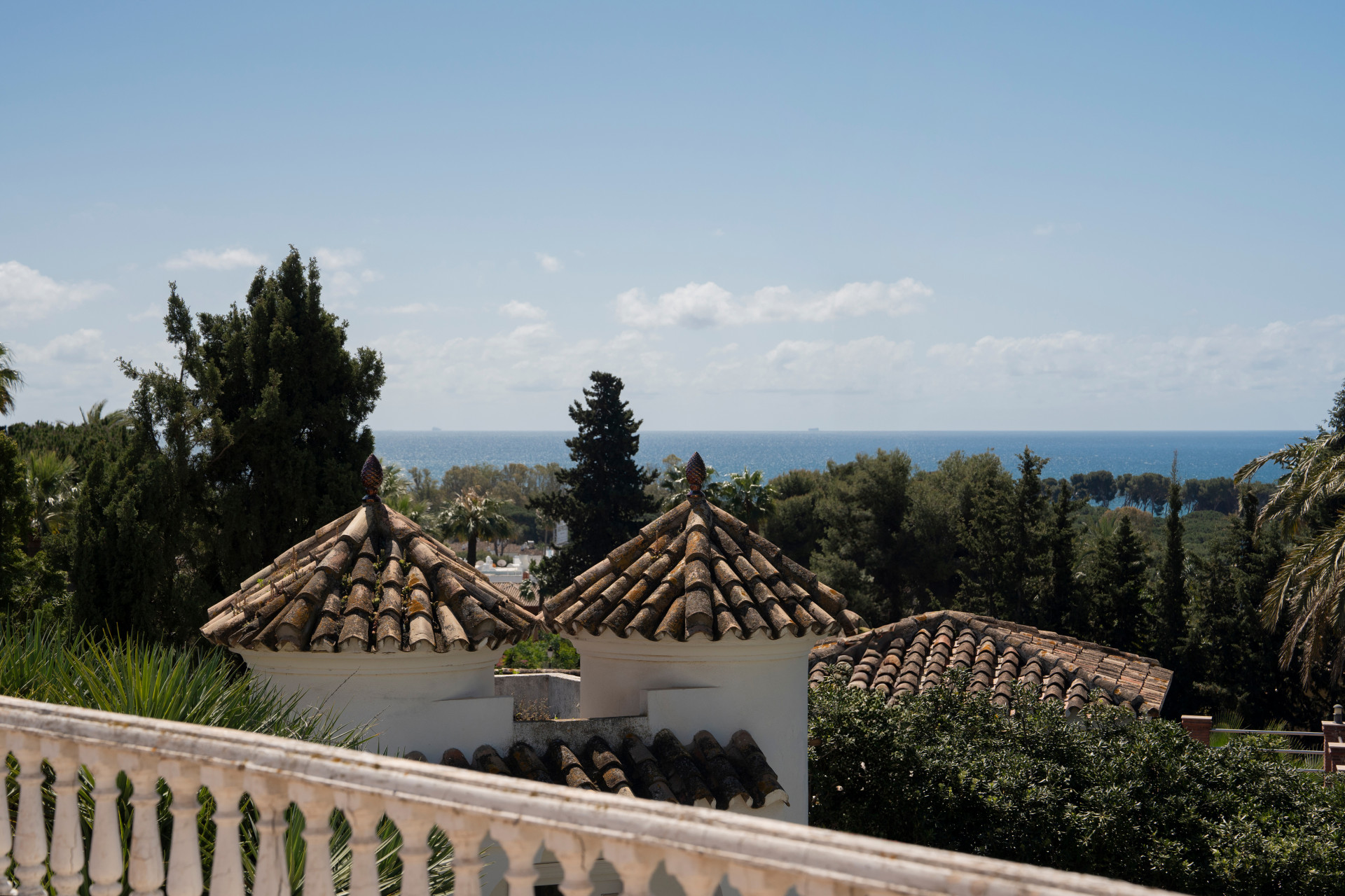 Villa de estilo andaluz de 3 dormitorios en El Paraiso