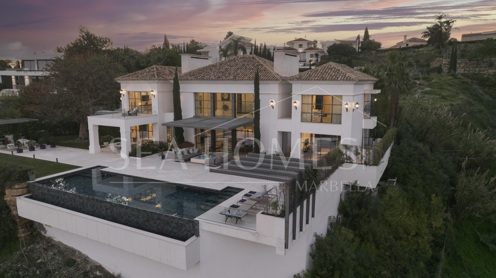 Villa Jasmine - Exclusive 6-bed elegant villa with unmatched sea views in Los Flamingos