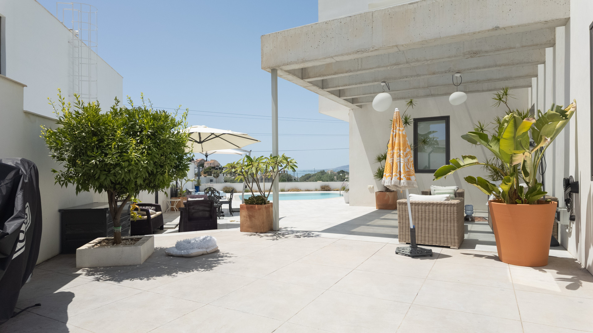 Exquisite Luxury Villa with Panoramic Sea and Mountain Views in Pedregalejo, Malaga