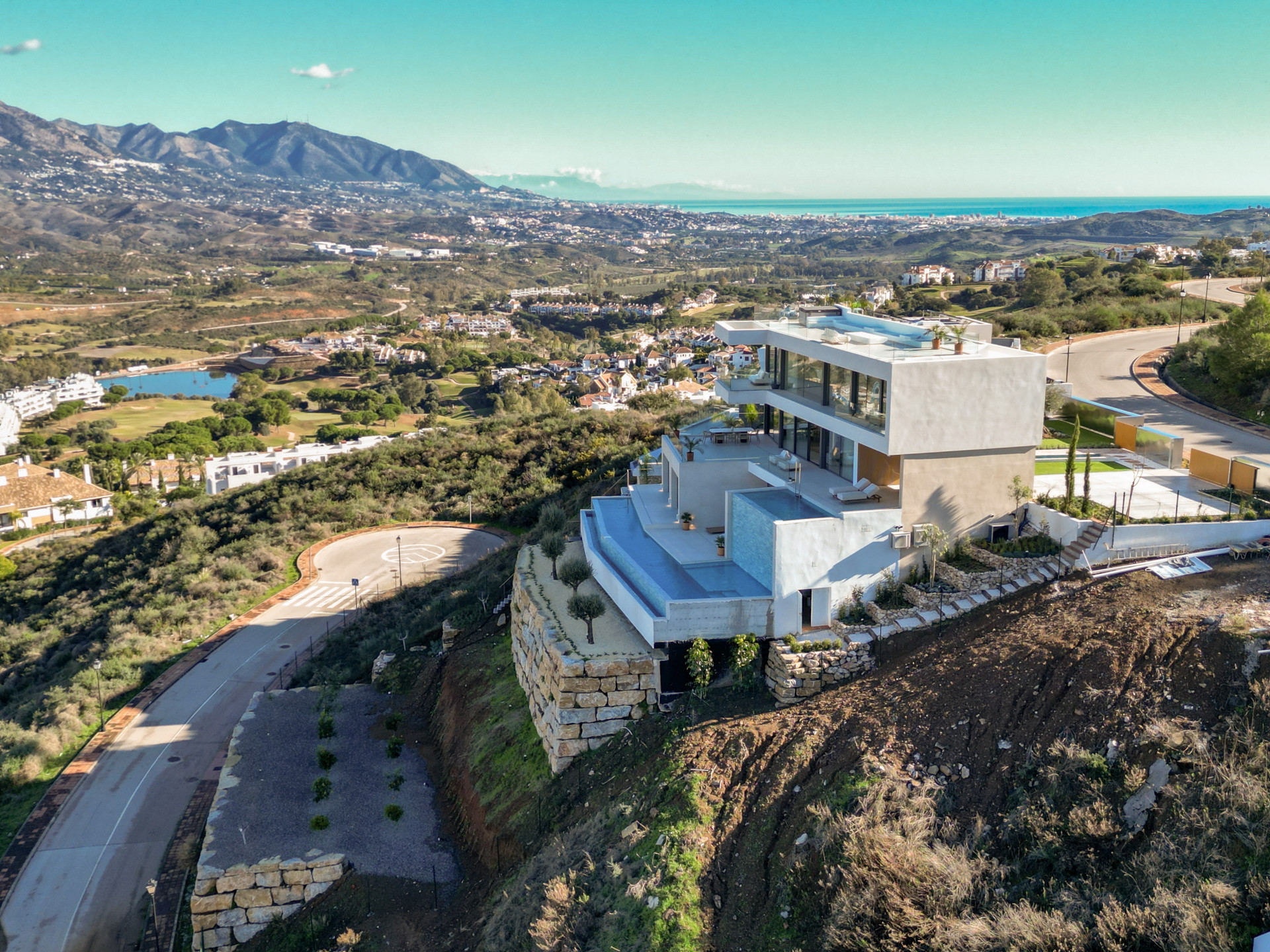 Image 52: detached villa For sale, Mijas Costa, €3,100,000 [mppcalagolf]