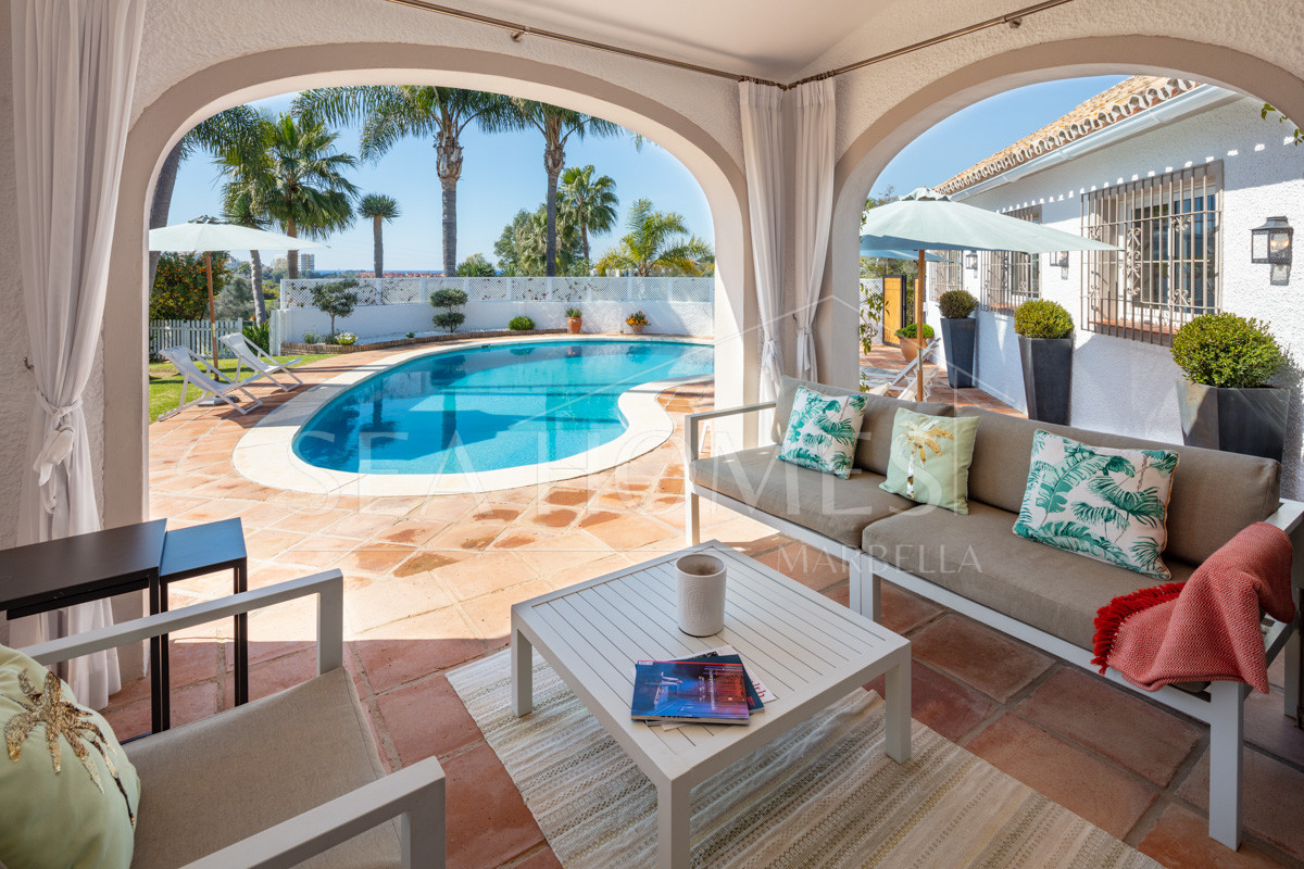 Charming Andalusian Villa all on one level in Marbella East