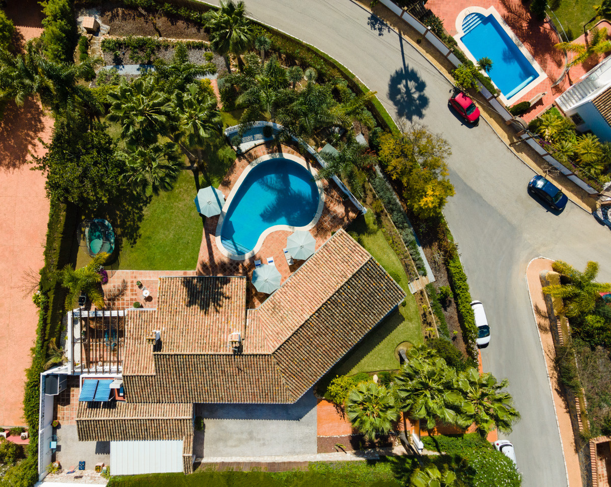 Villa zum Verkauf in Marbella East, Costa del Sol