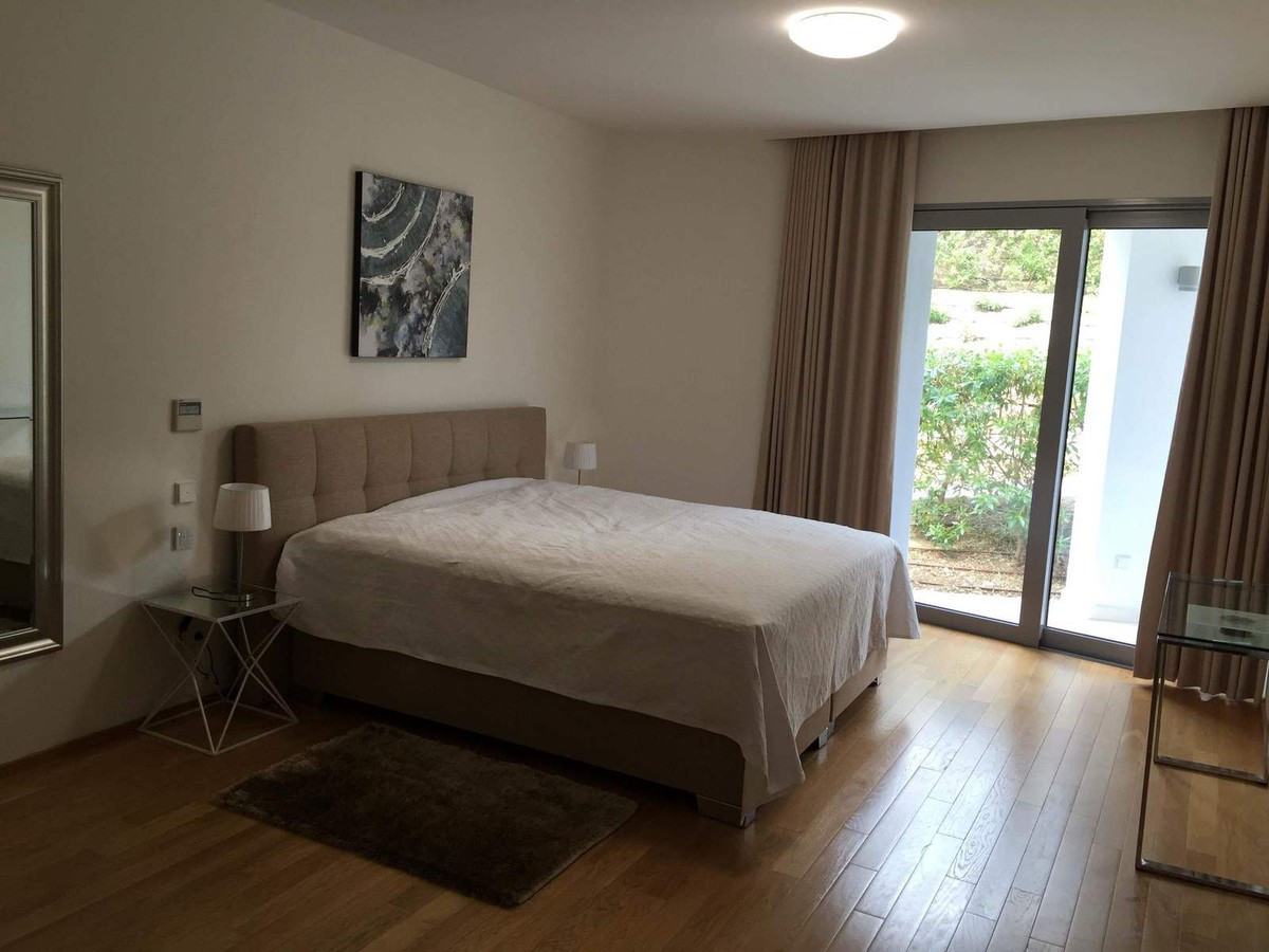 Image 28: adosada For sale, The Golden Mile, €3,000,000 [437-01536P]